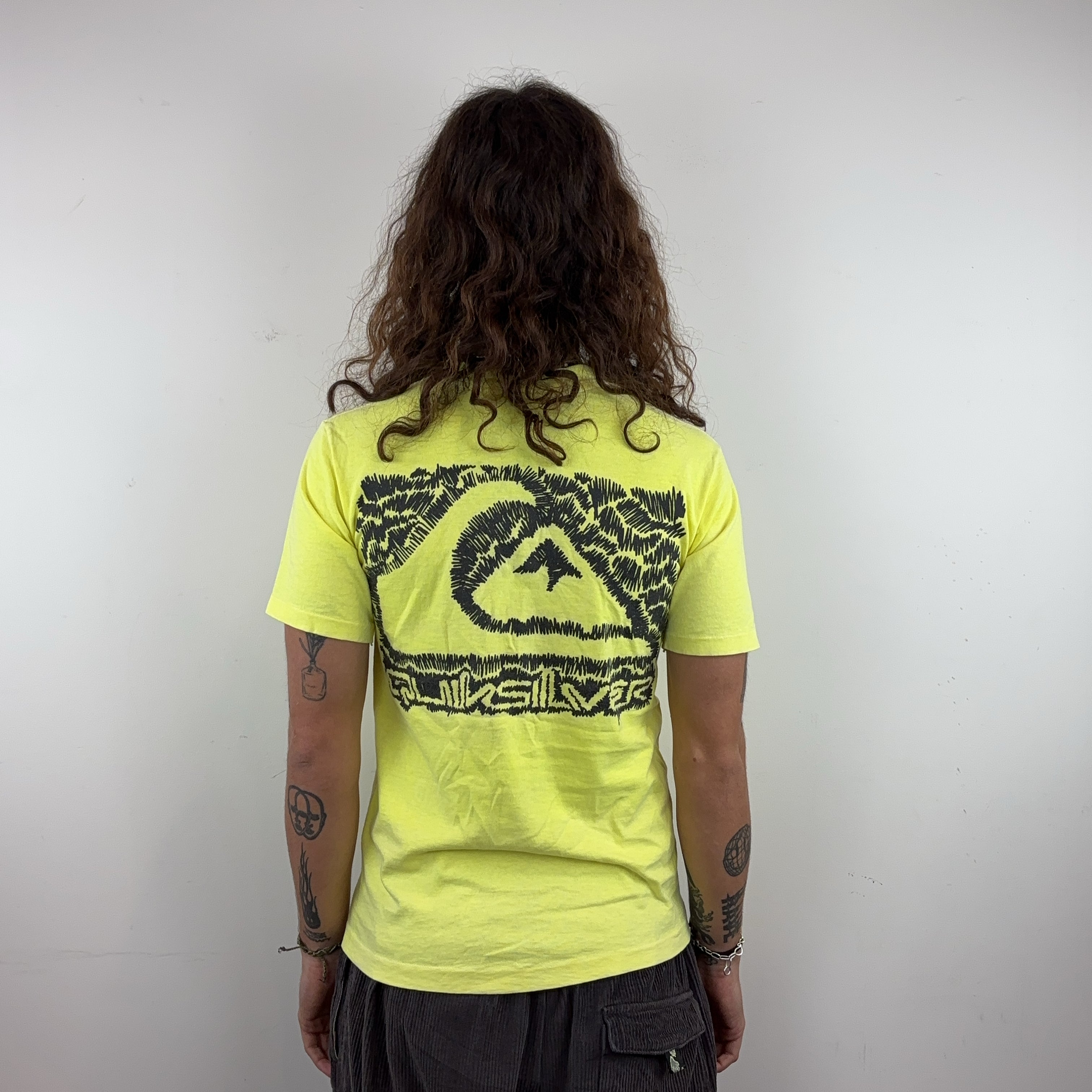 'QUIKSILVER' TEE - SMALL