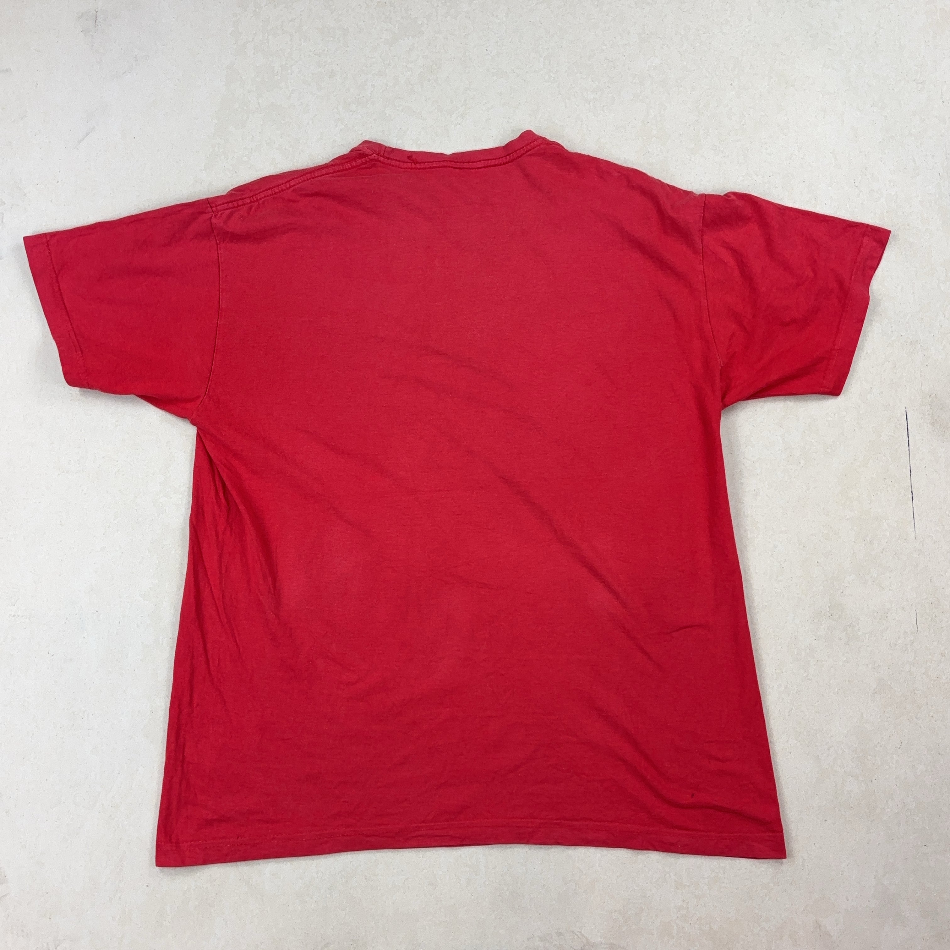 RED GRAPHIC TEE - MEDIUM