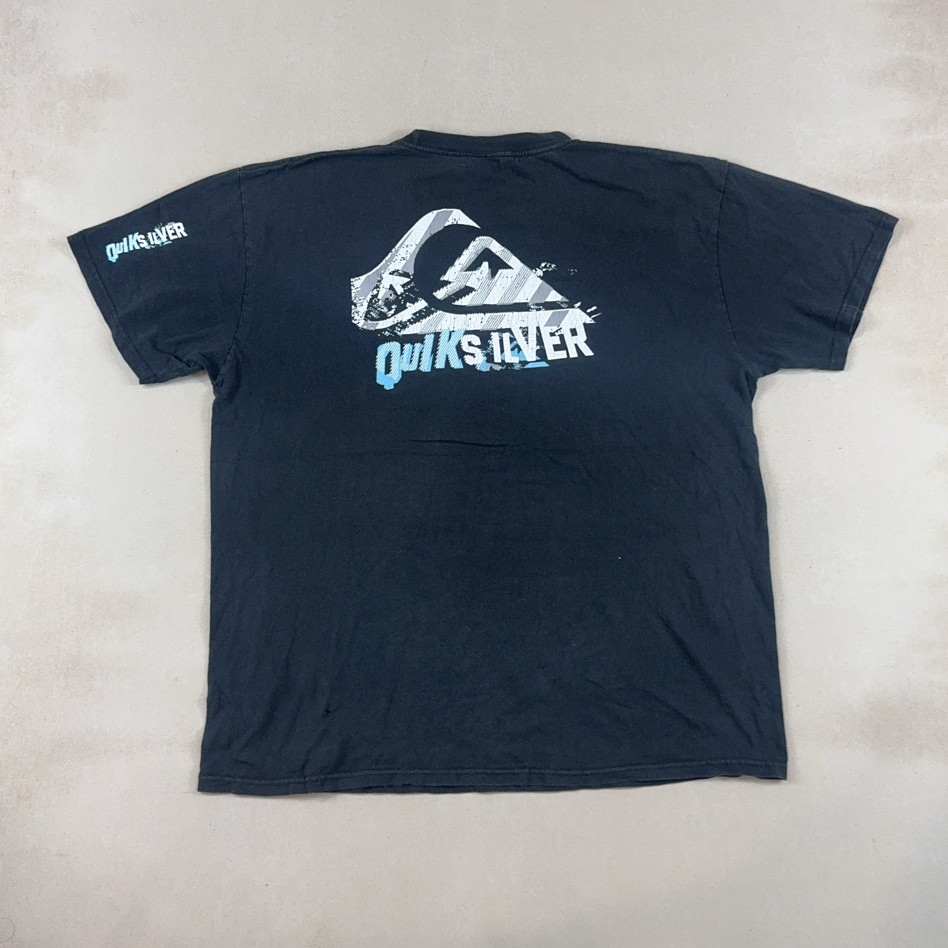 QUIKSILVER TEE - X LARGE