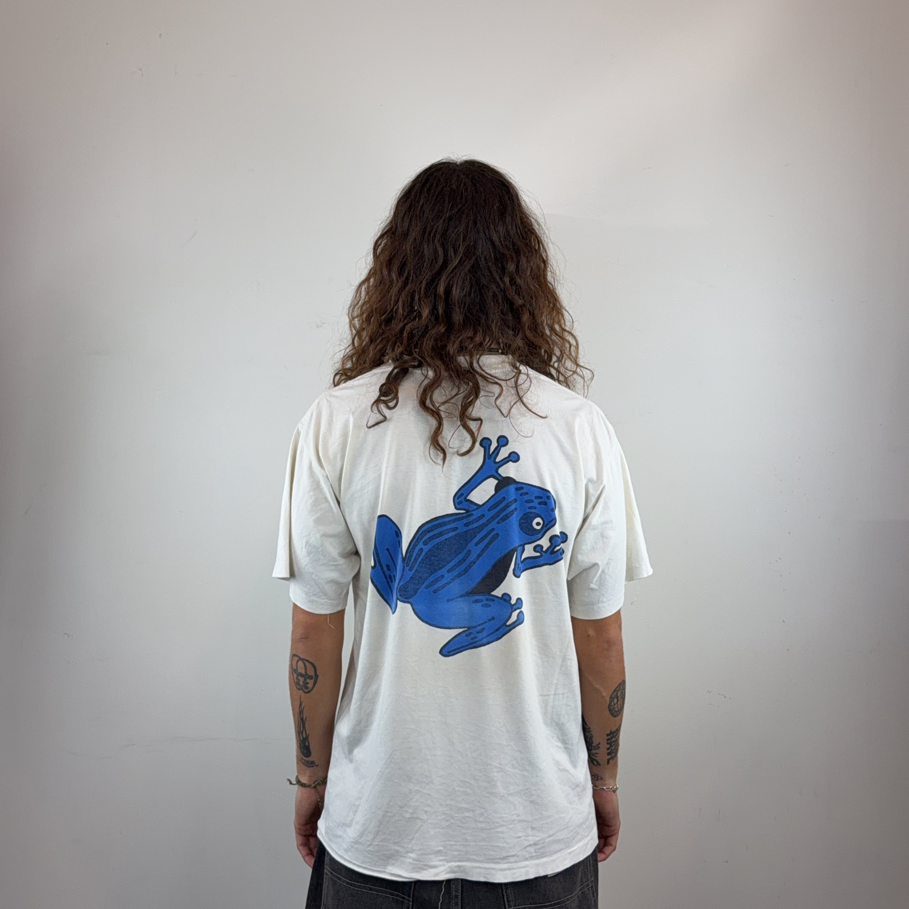 VINTAGE TEE - LARGE