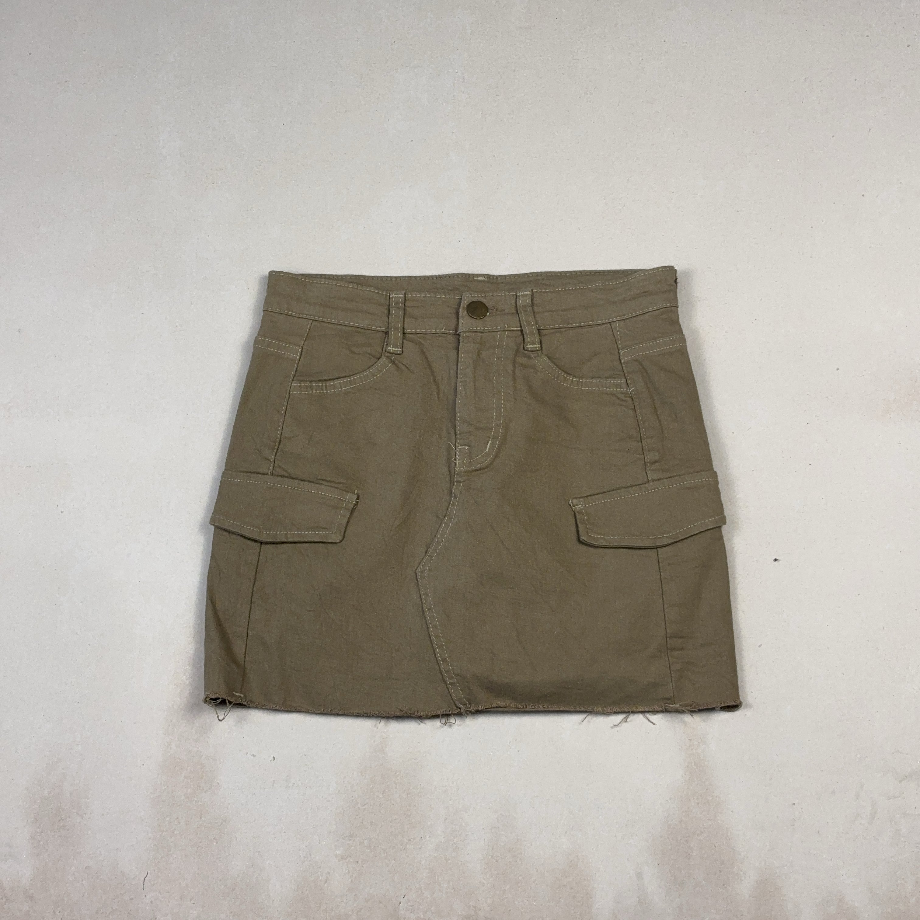 VINTAGE SKIRT - MEDIUM