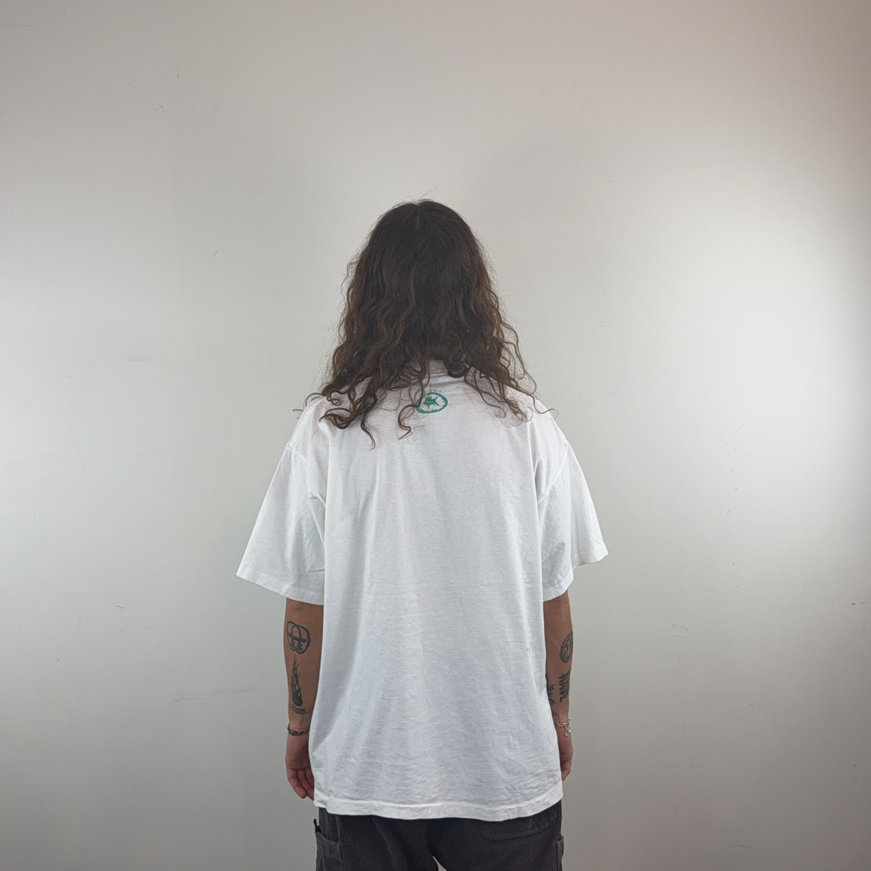 'COOPER ISLAND' TEE - LARGE