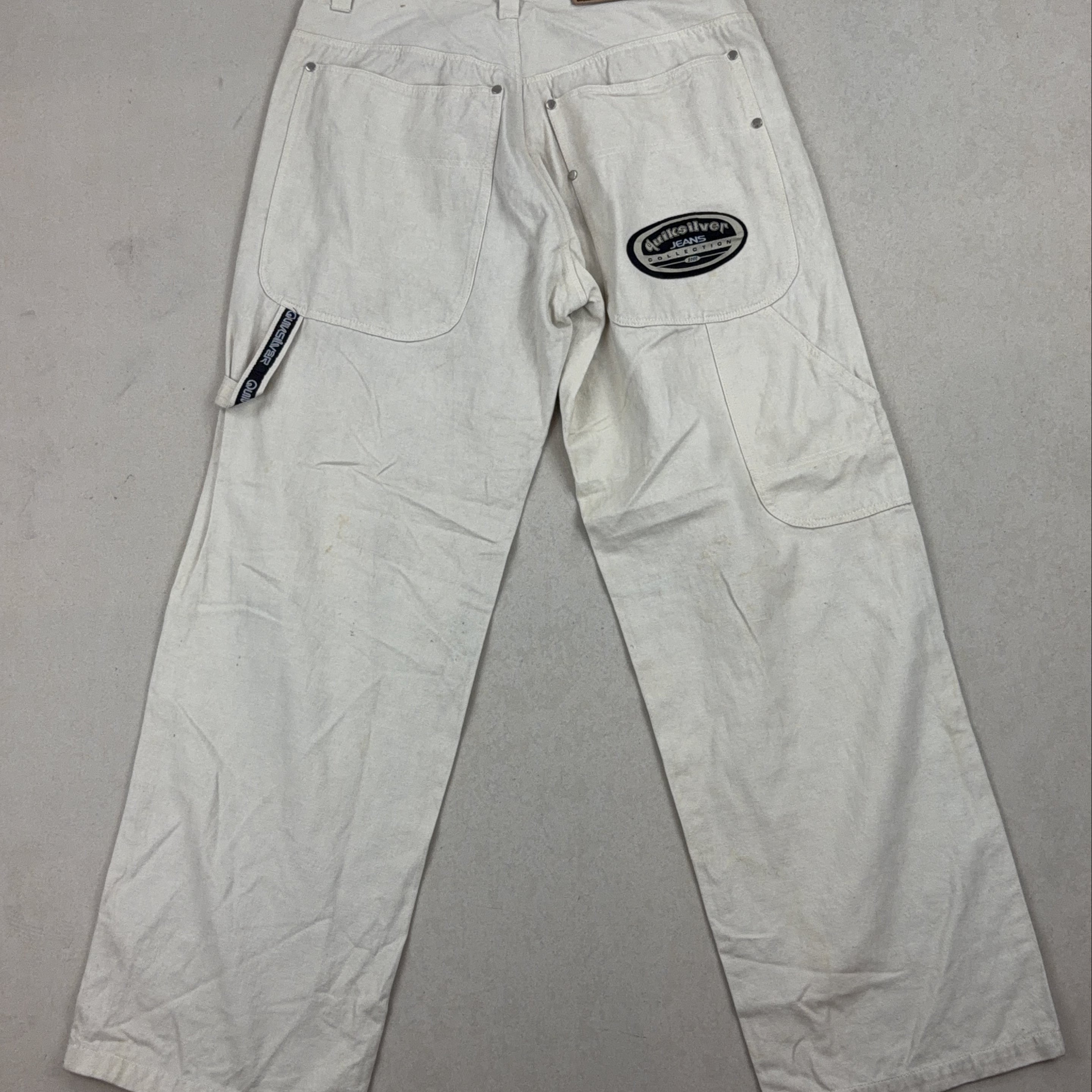 QUIKSILVER PANTS - MEDIUM