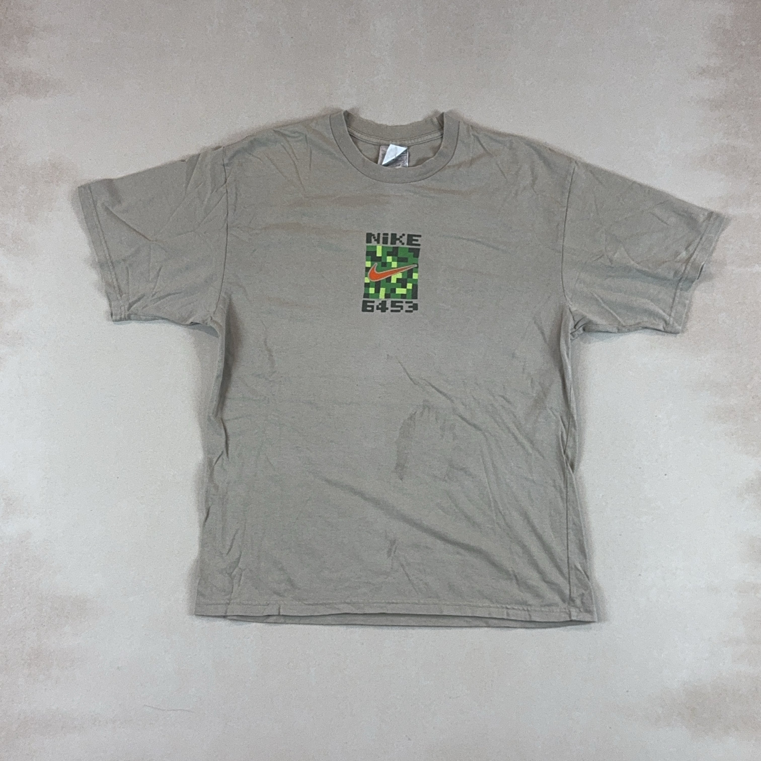 NIKE 6453 TEE - LARGE