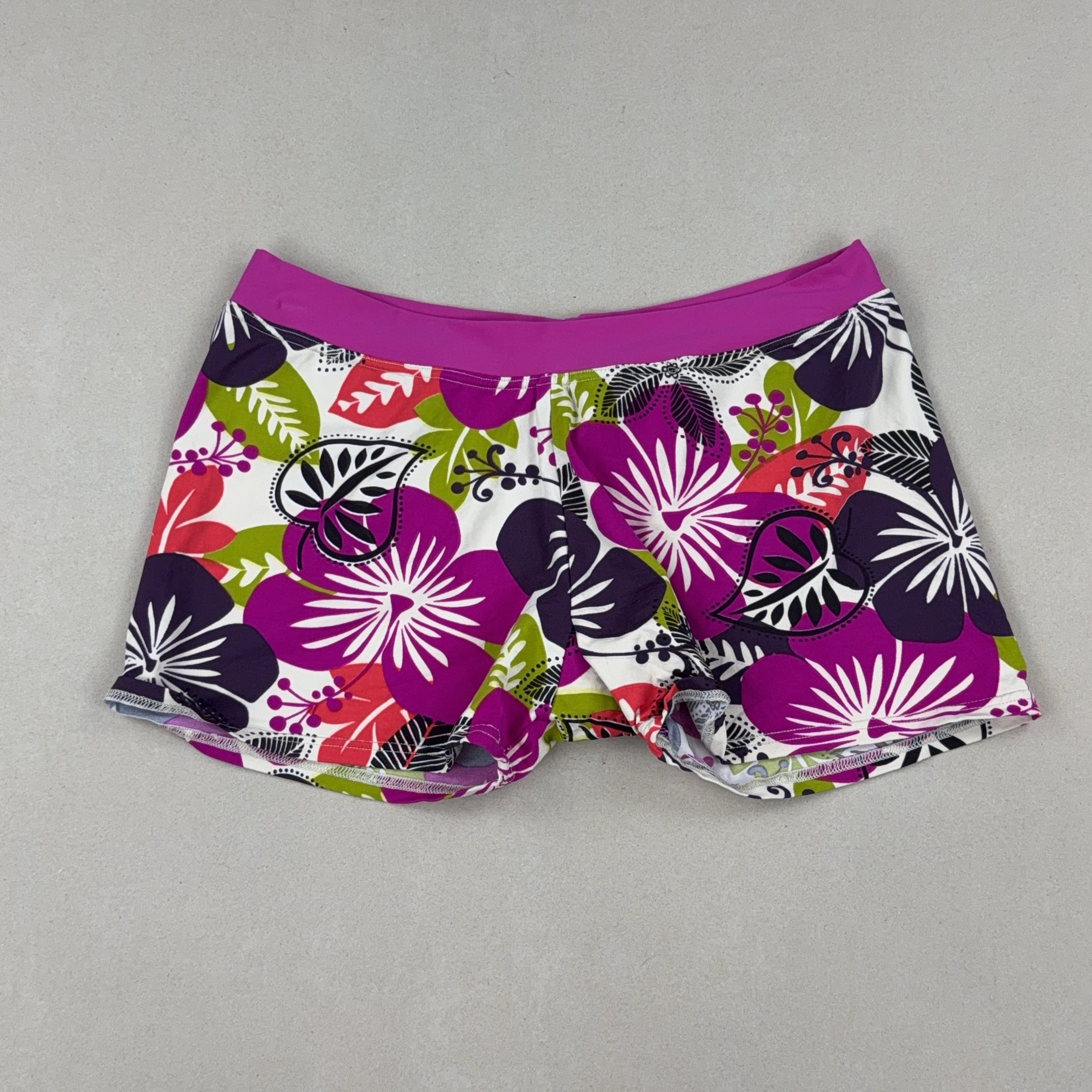 HEIDI HAT SHORTS - MEDIUM