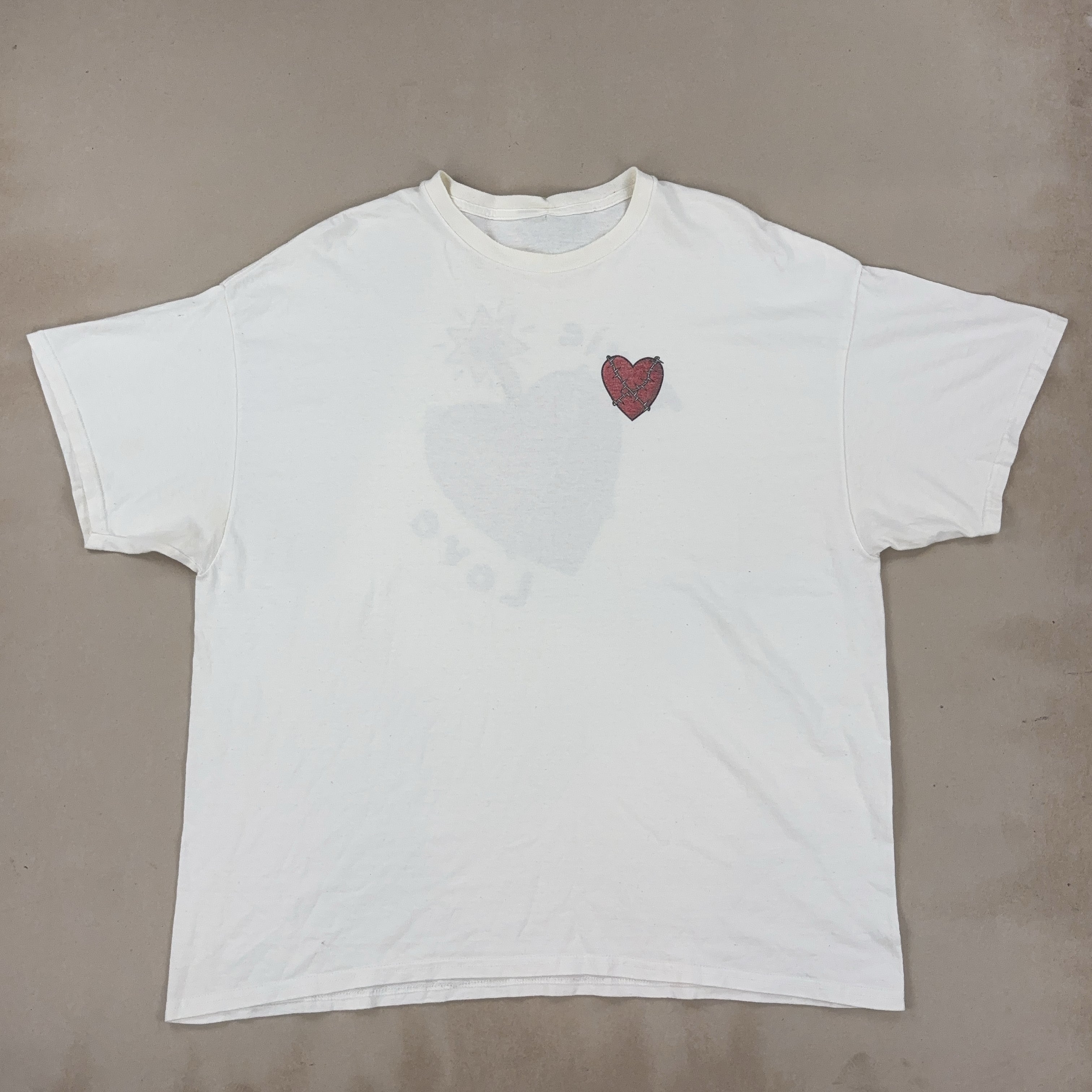 'TOXIC LOVE' GRAPHIC TEE - X LARGE