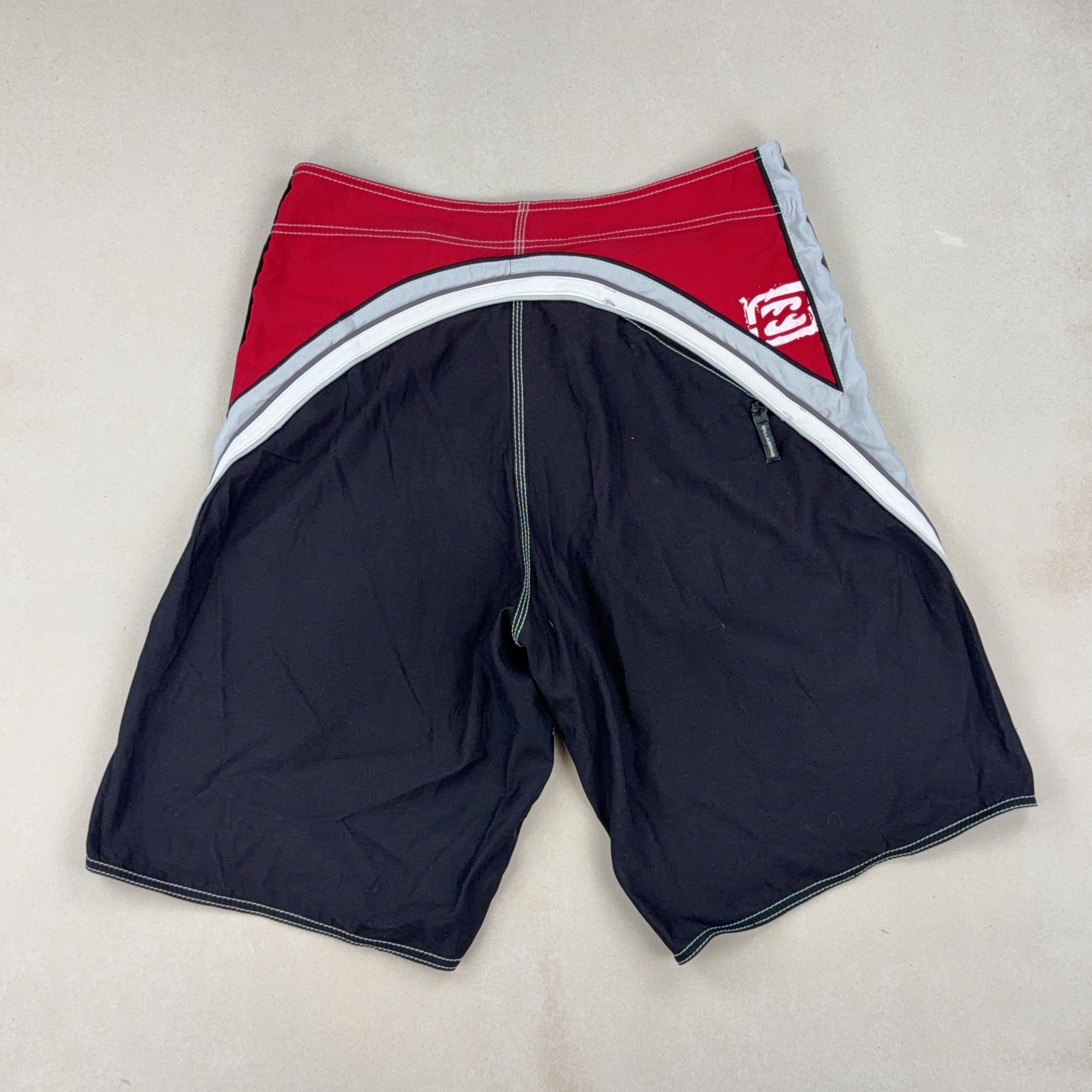 BILLABONG SHORTS - LARGE