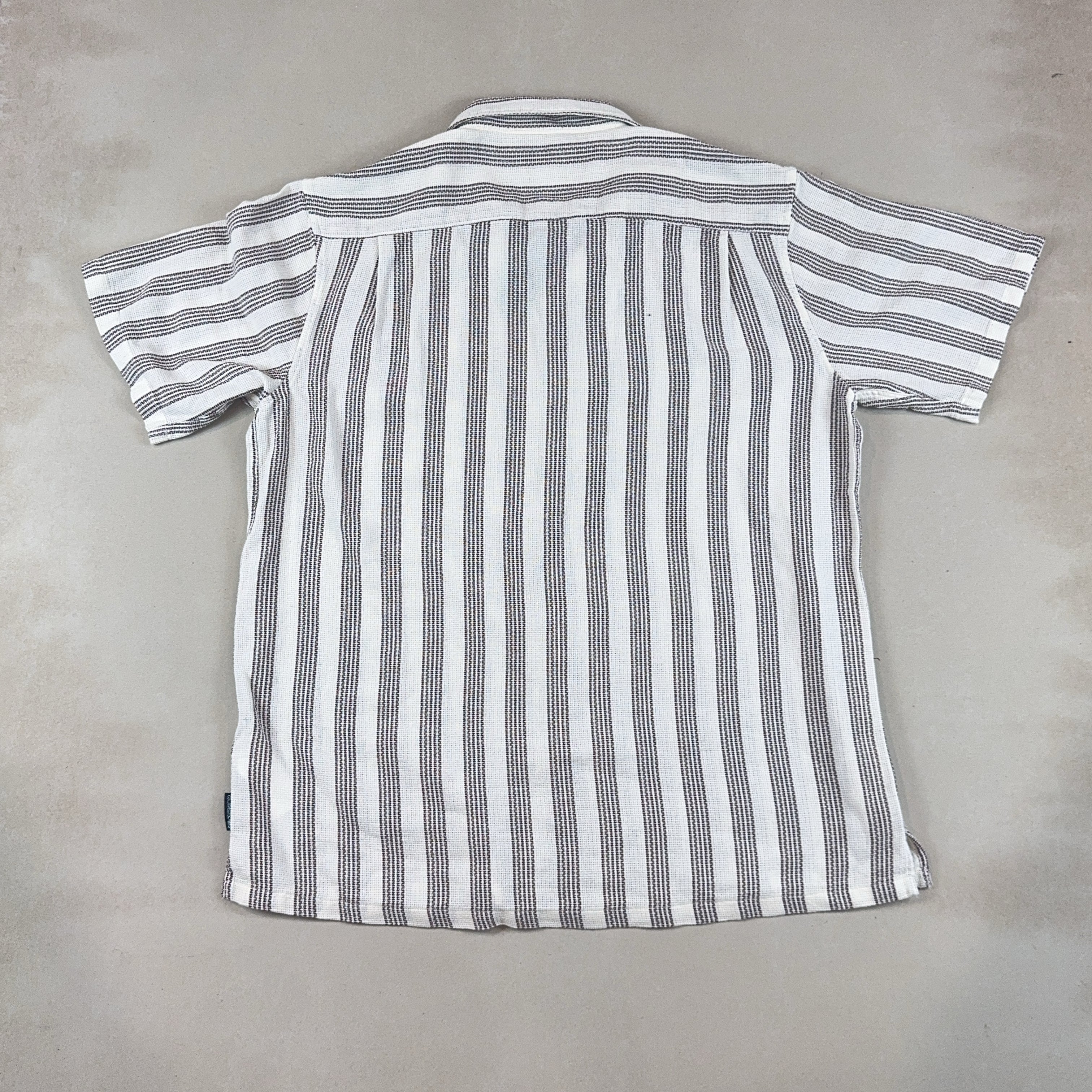 QUIKSILVER SHIRT - X LARGE