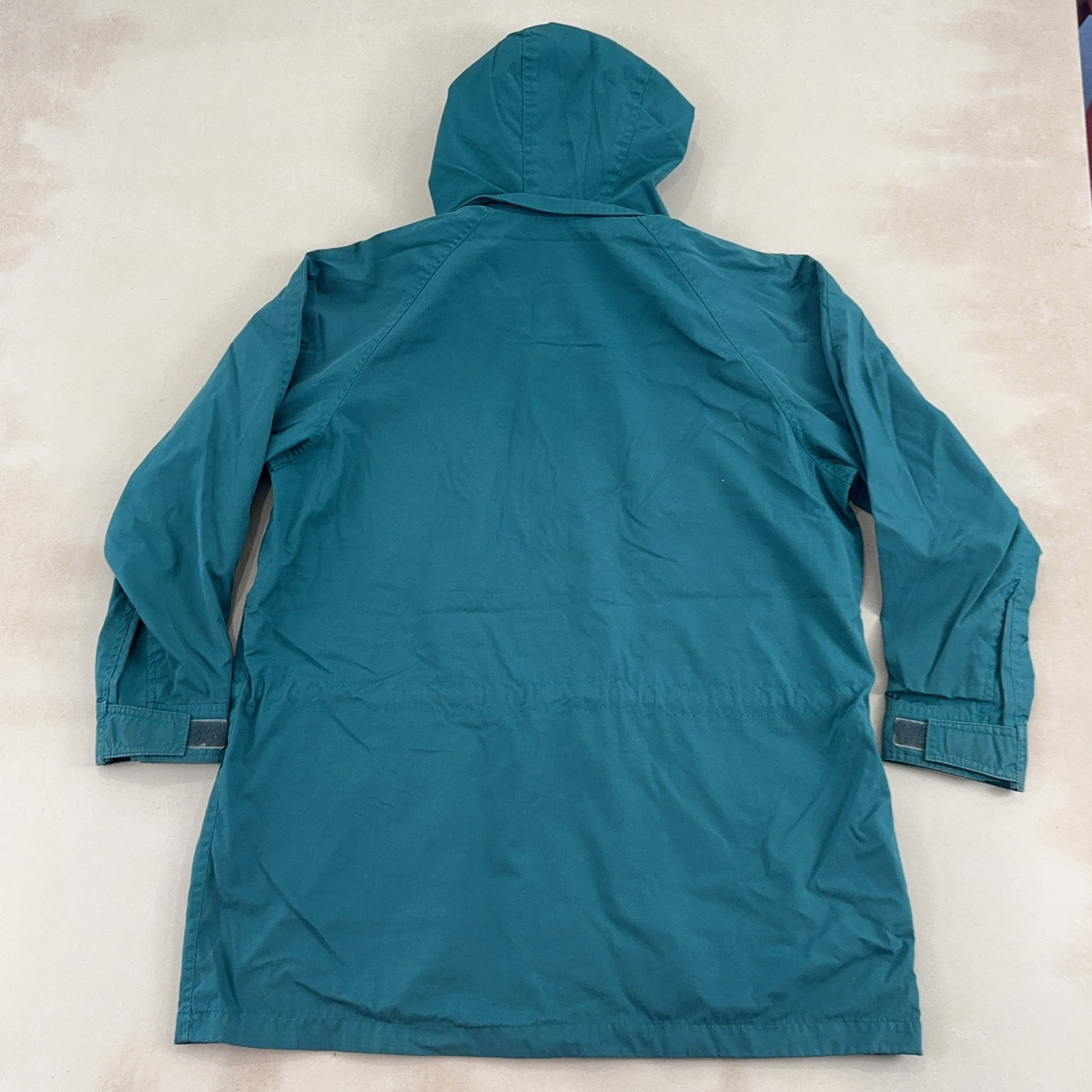 EDDIE BAUER JACKET - LARGE