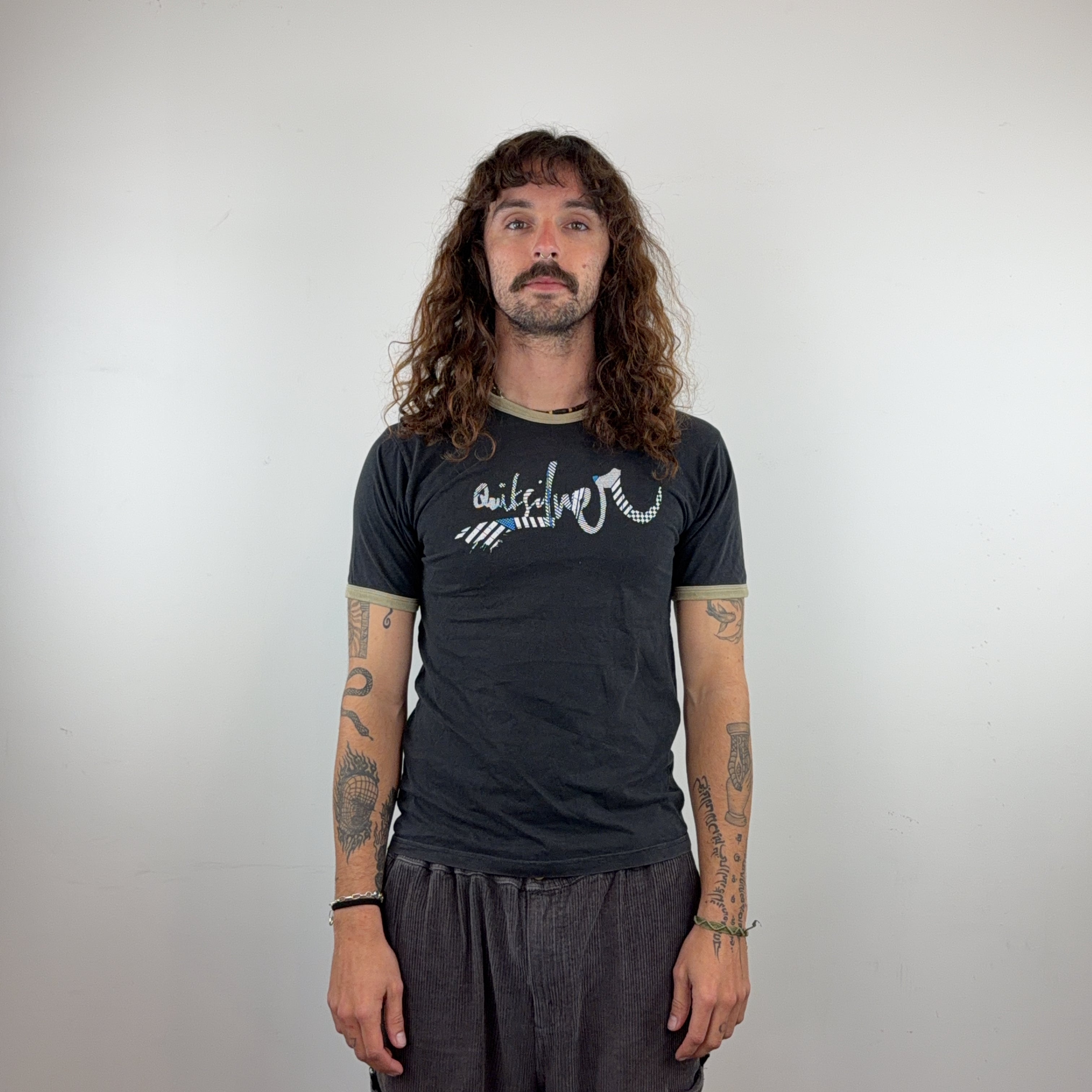 QUIKSILVER TEE - SMALL