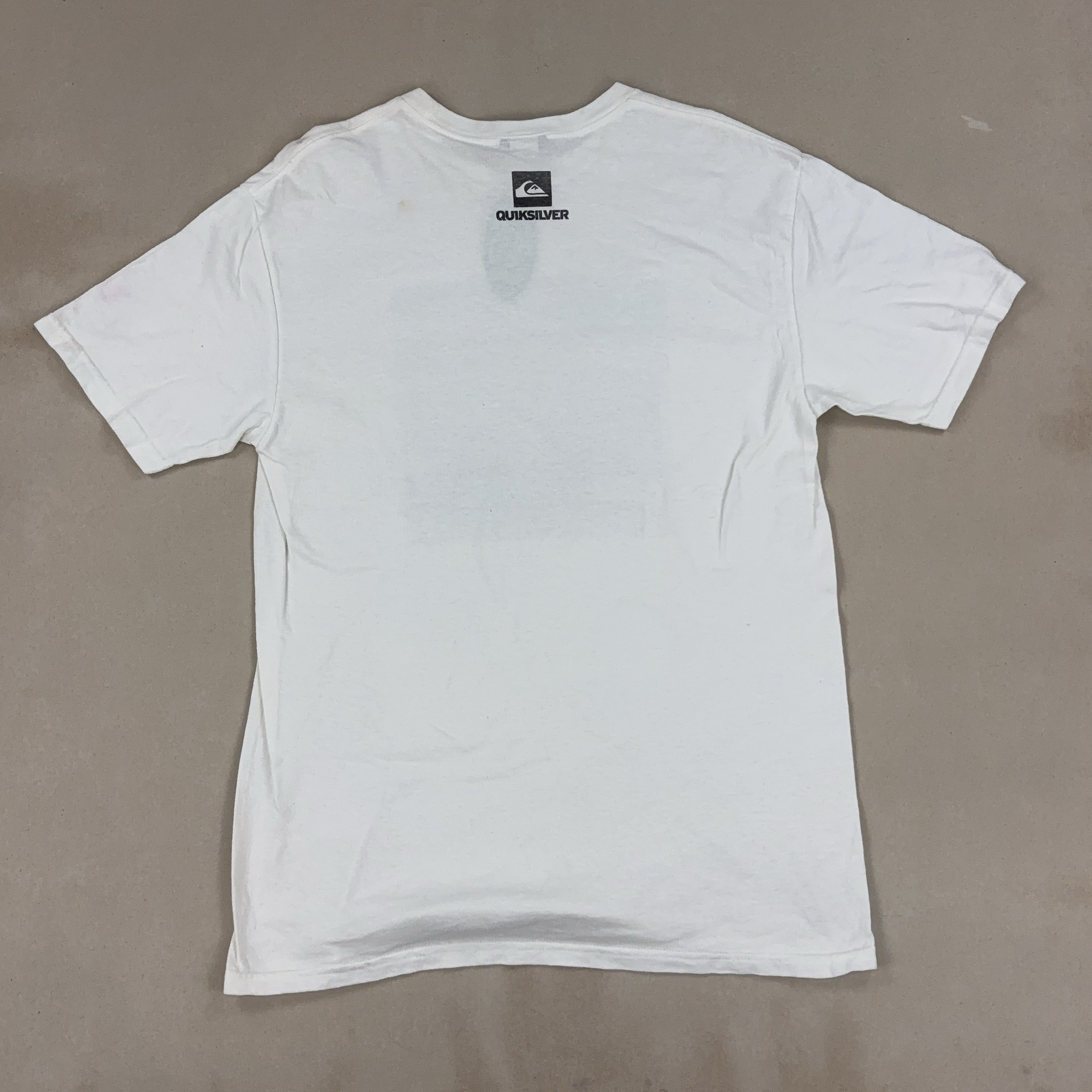 QUIKSILVER TEE - MEDIUM