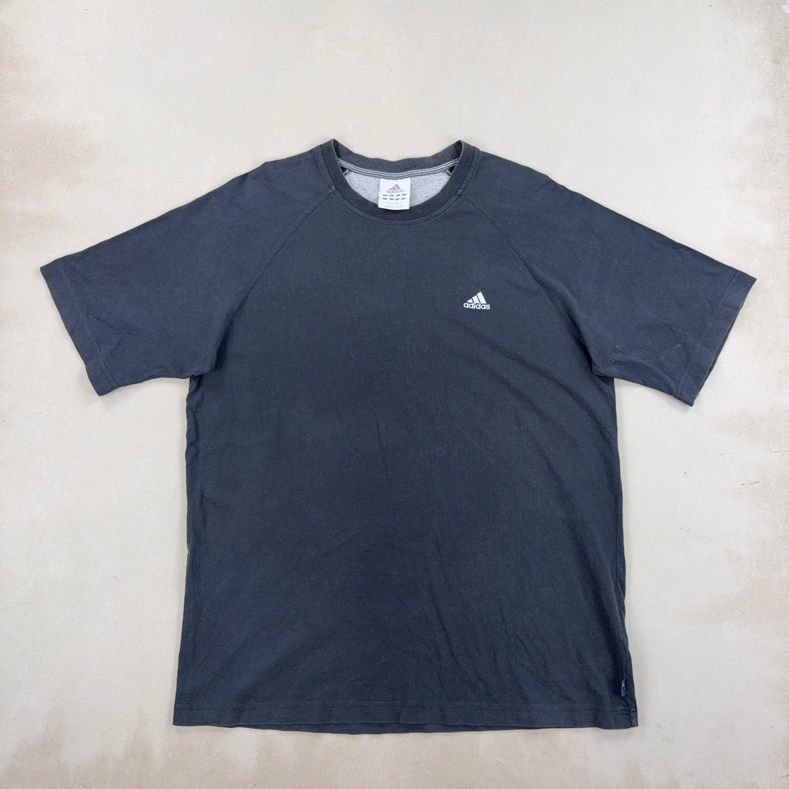 ADIDAS TEE - X LARGE