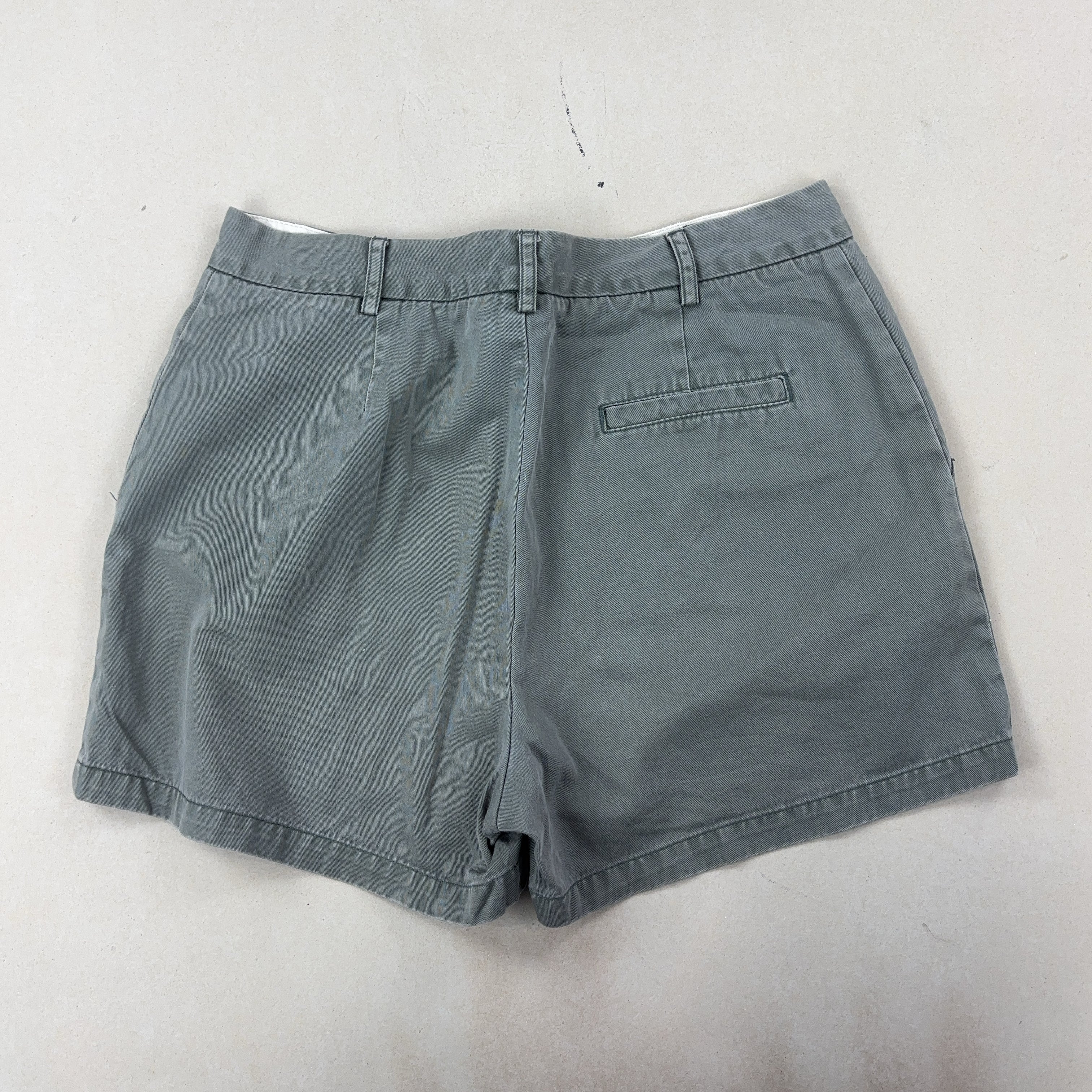 GAP SHORTS - MEDIUM