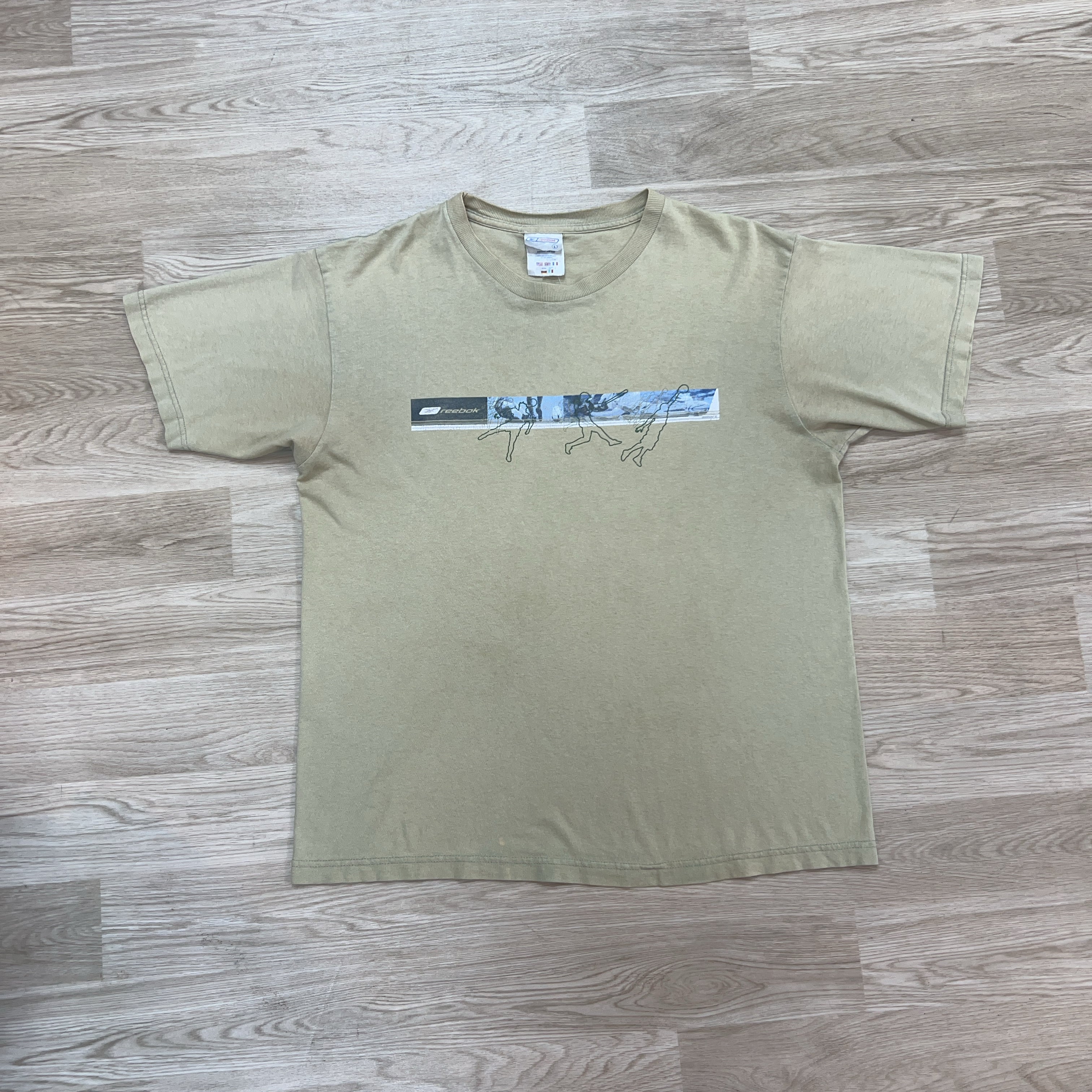 REEBOK TEE - LARGE
