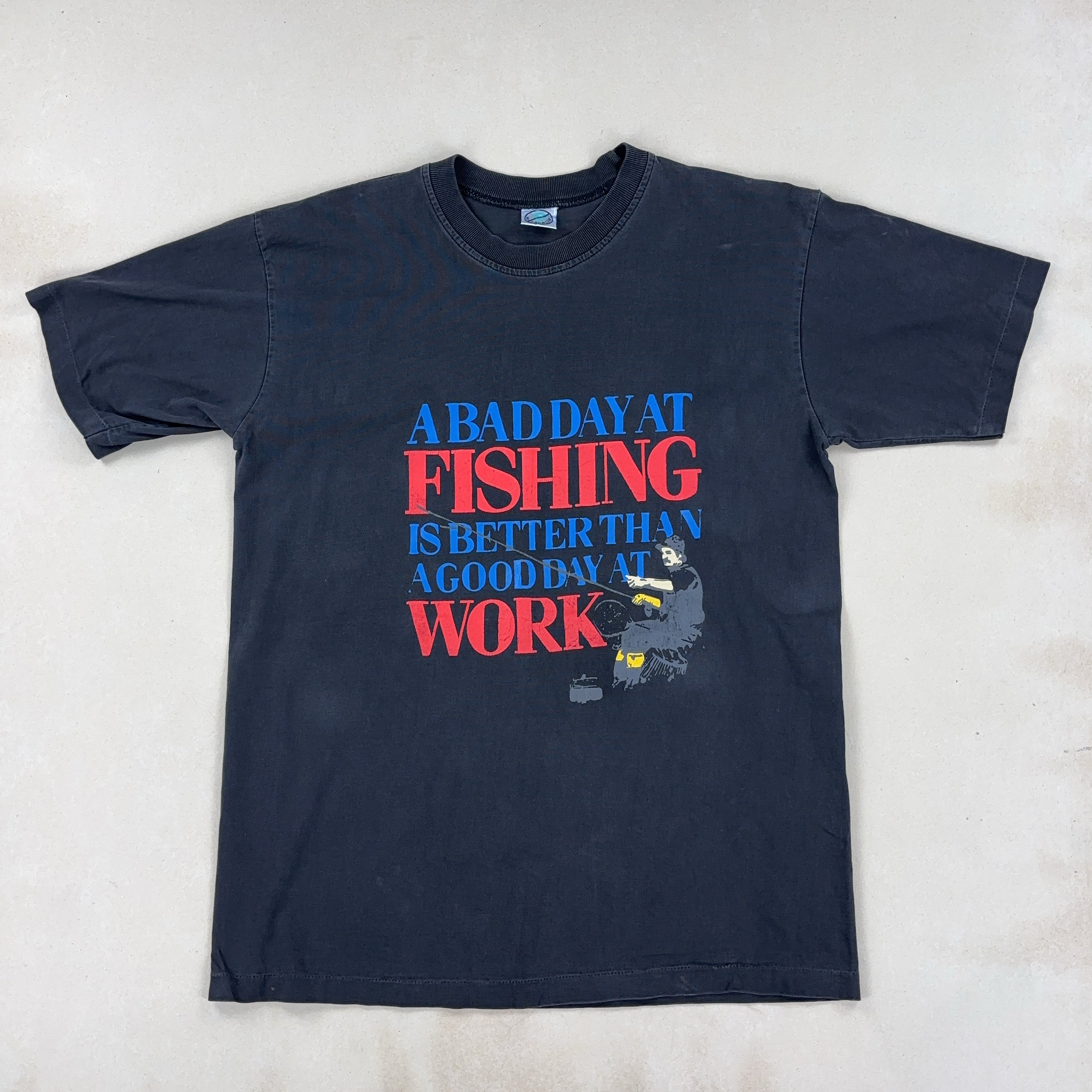 FISHING GRAPHIC TEE - LARGE