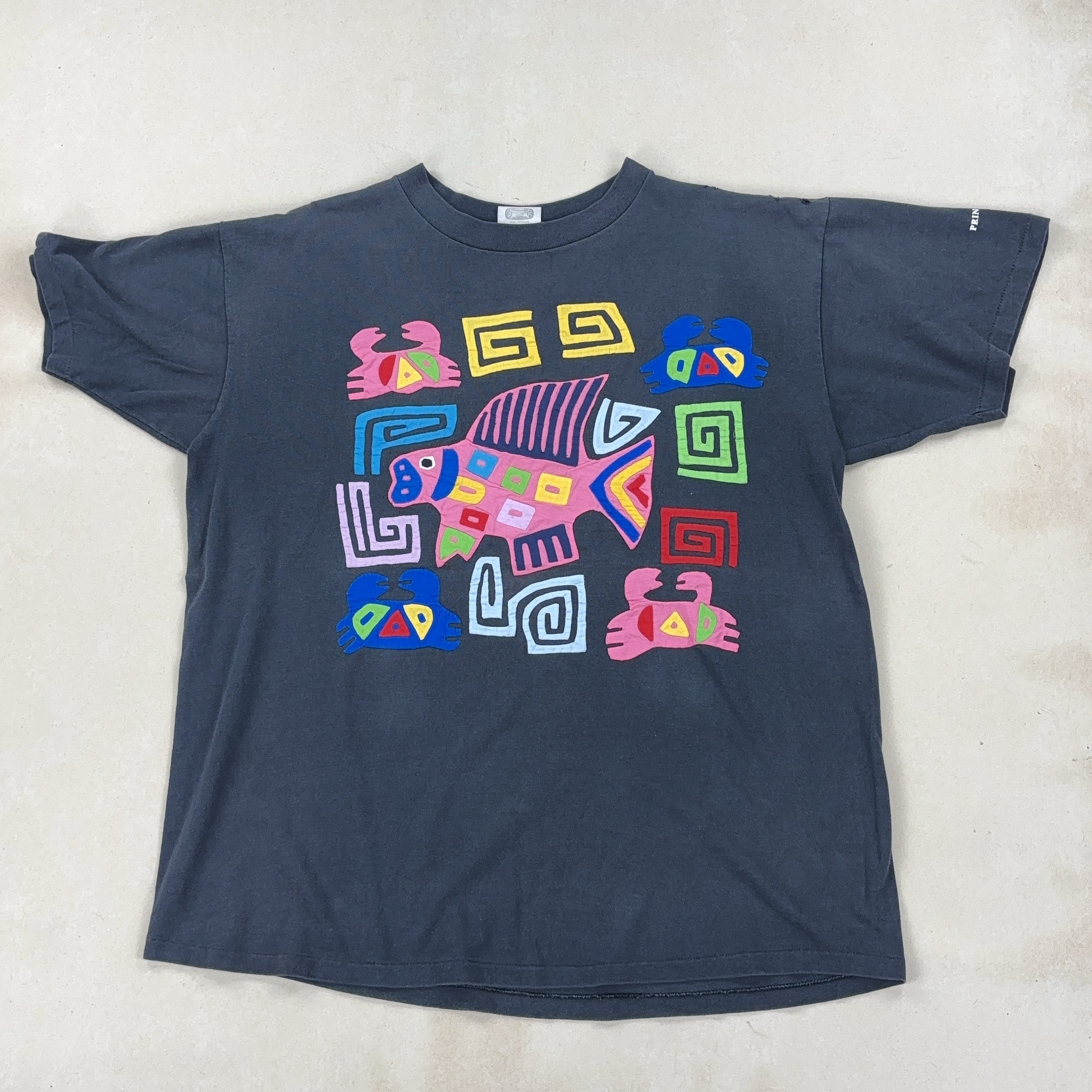 BLACK GRAPHIC TEE - LARGE
