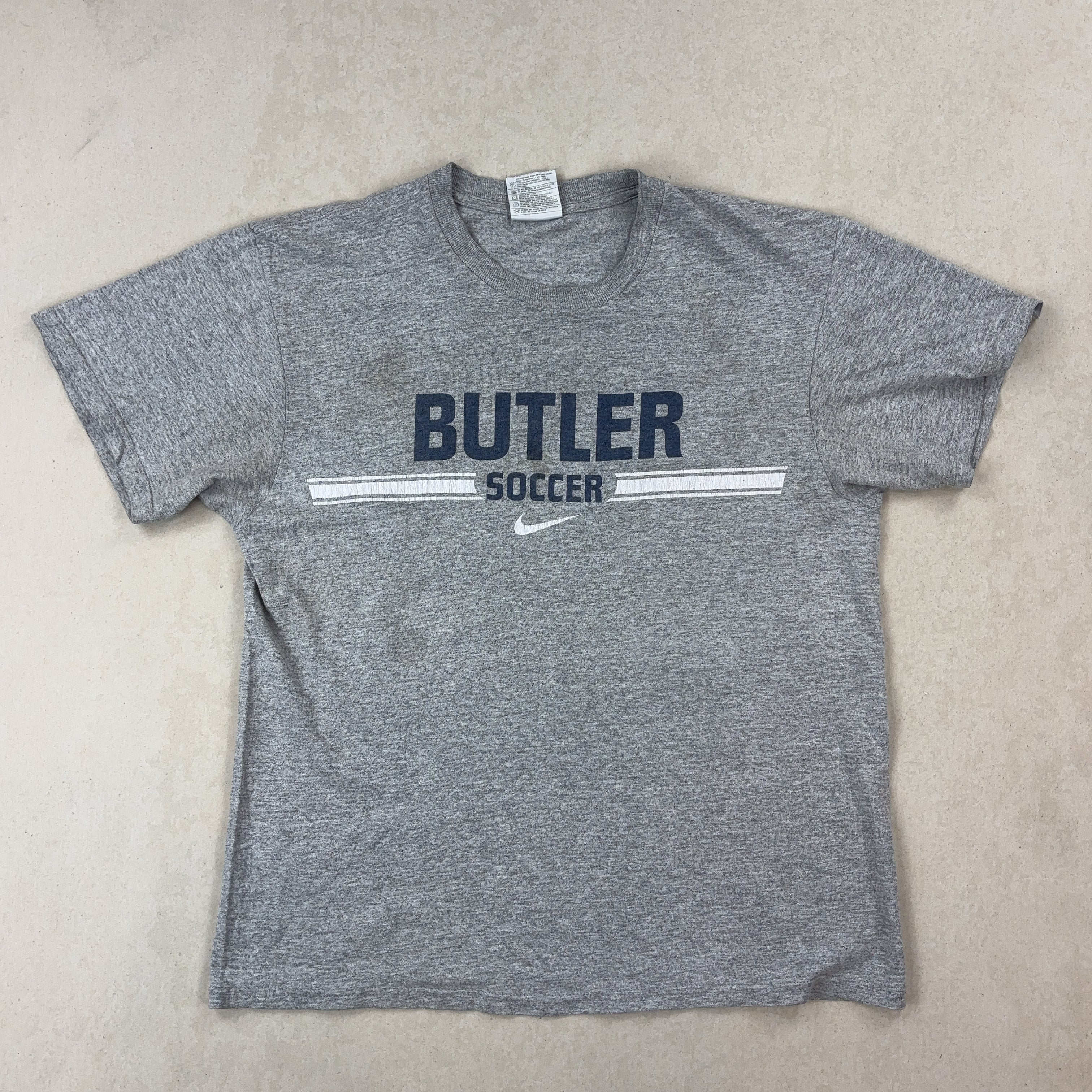NIKE 'BUTLER SOCCER' TEE - SMALL