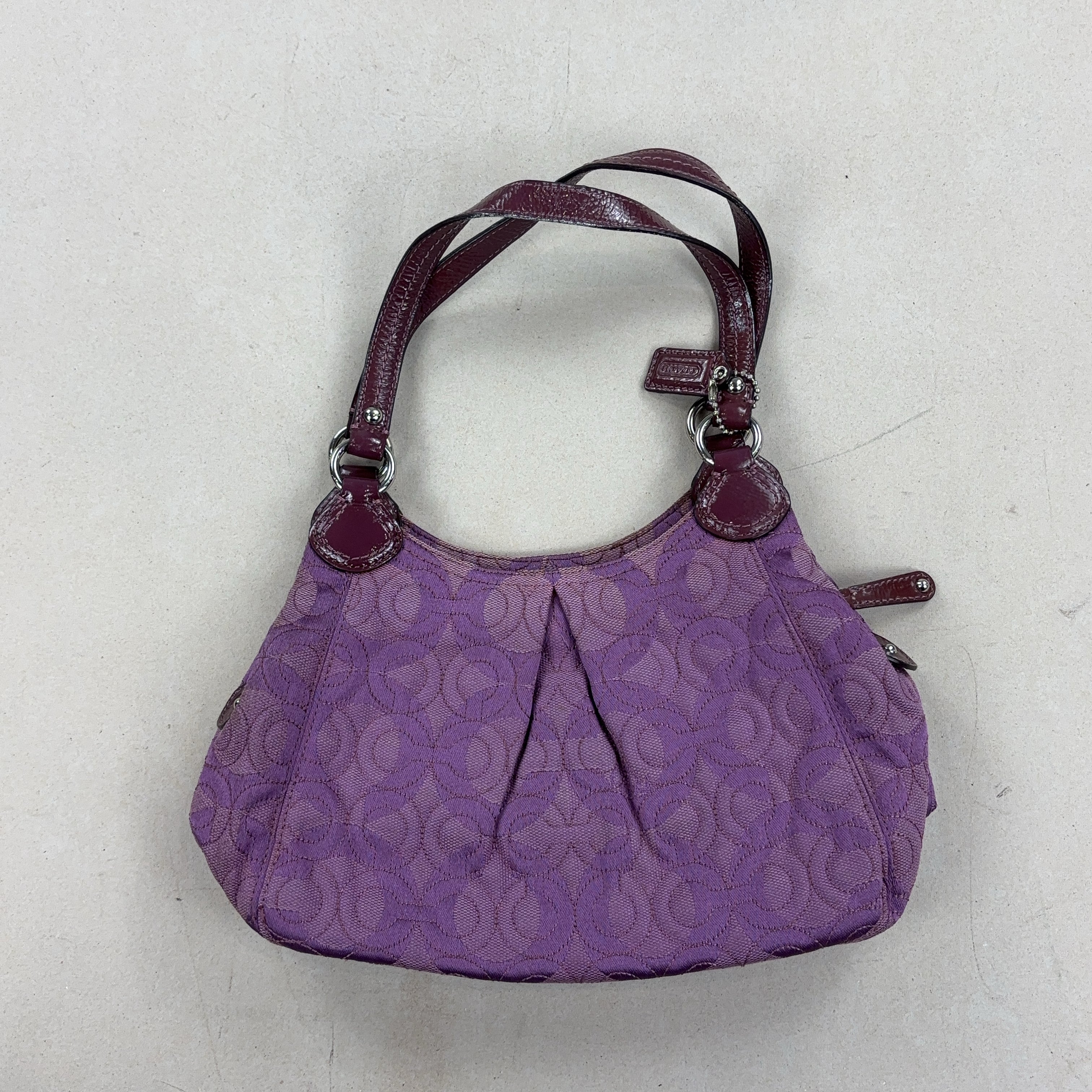 COACH HANDBAG - MEDIUM