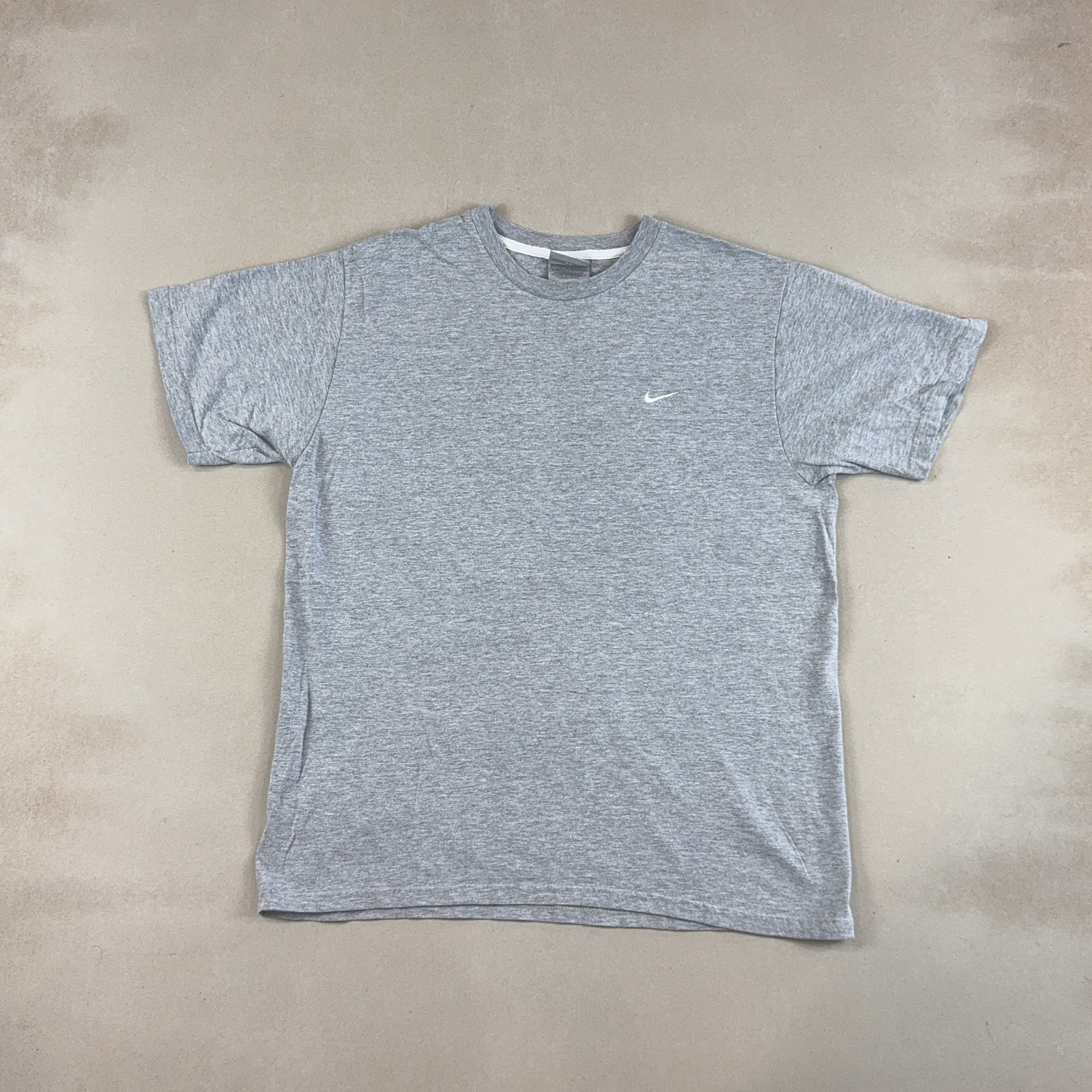 NIKE TEE - LARGE