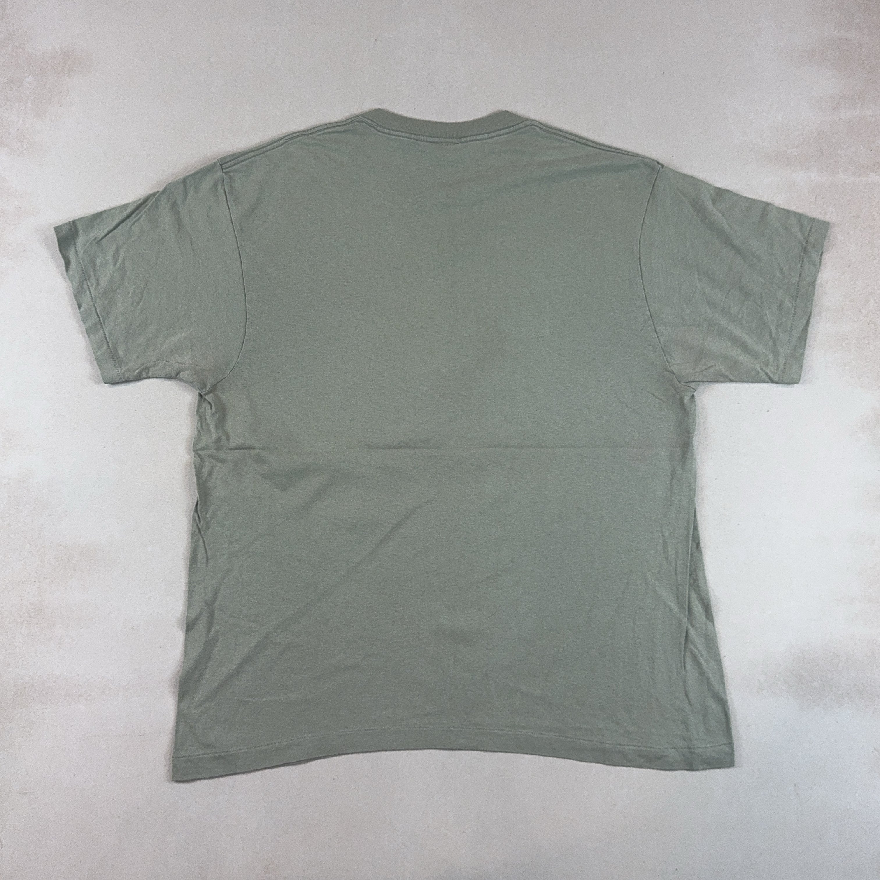 GRAPHIC SEAL TEE - X LARGE