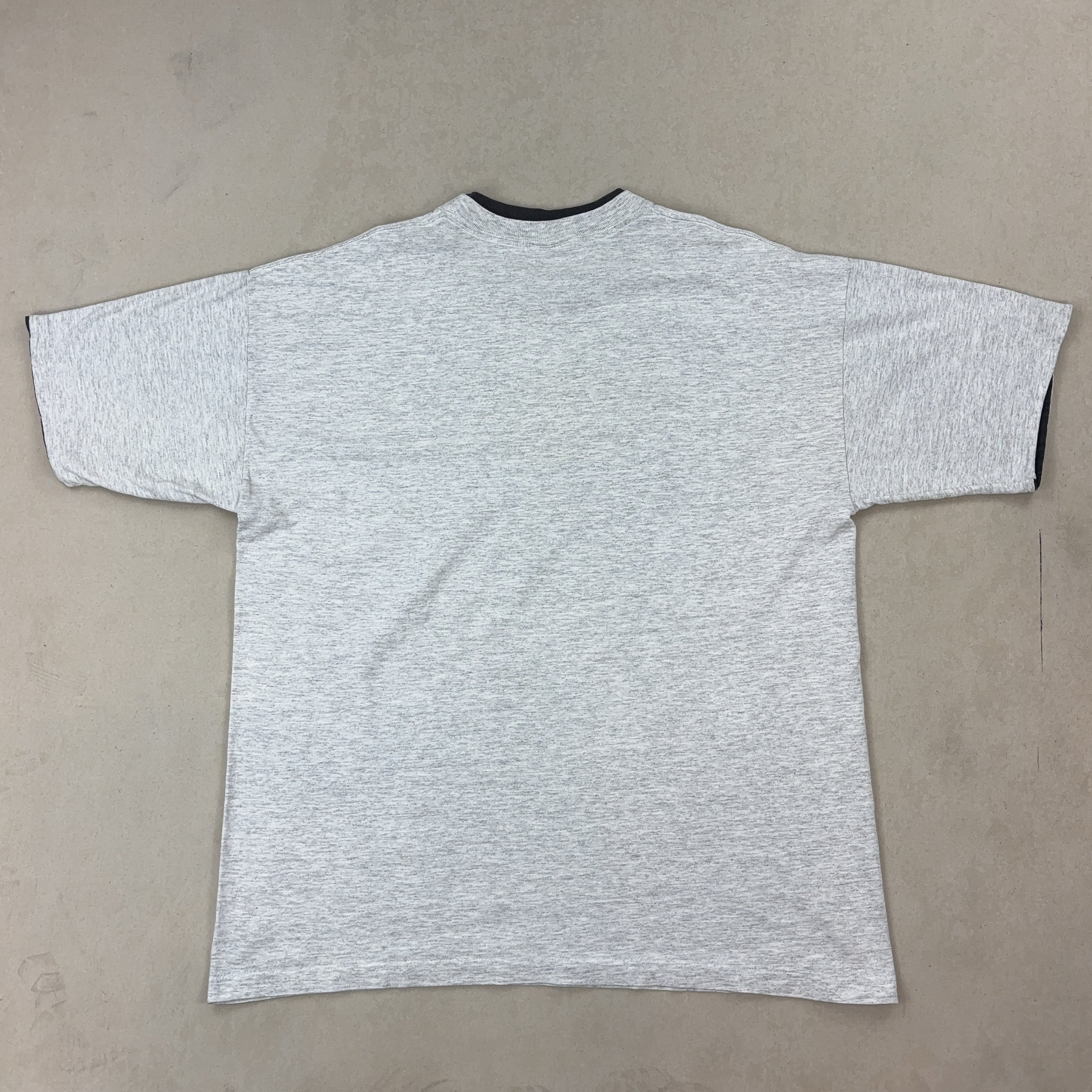 RETRO 'FISH' GRAPHIC TEE - X LARGE