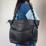 VINTAGE HANDBAG - MEDIUM