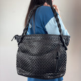 VINTAGE HANDBAG - MEDIUM