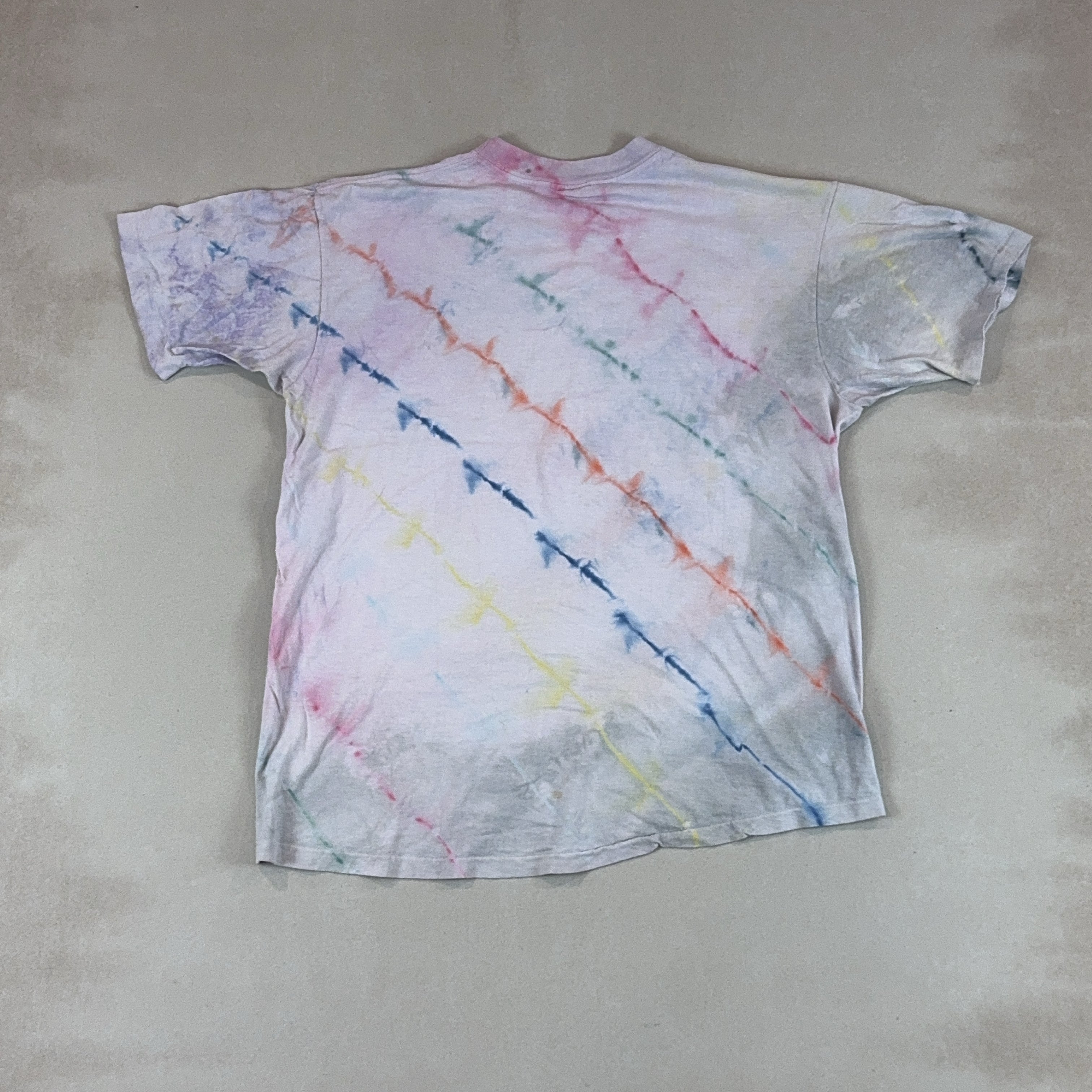 GRAPHIC TIE DYE TEE - X LARGE