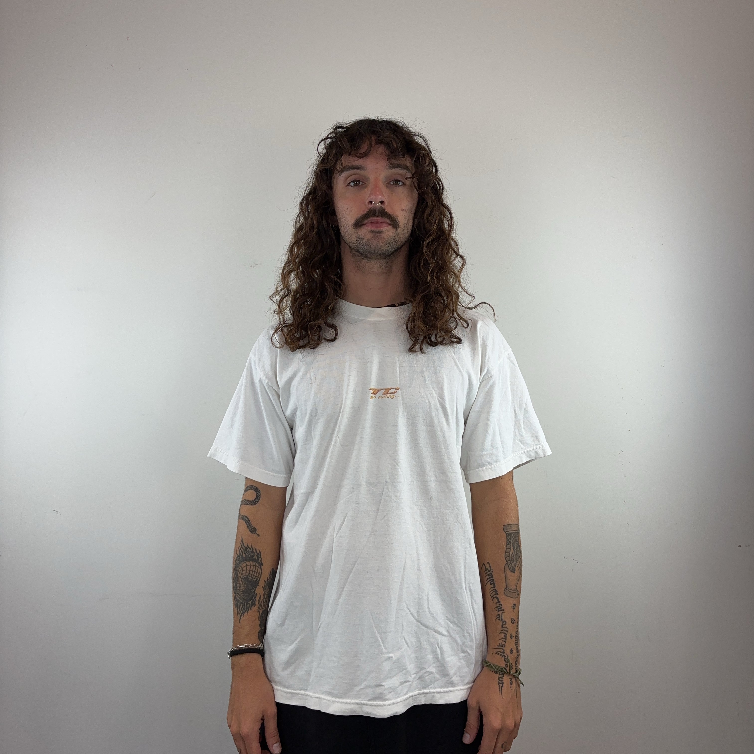 T&C SURF DESIGNS TEE - MEDIUM
