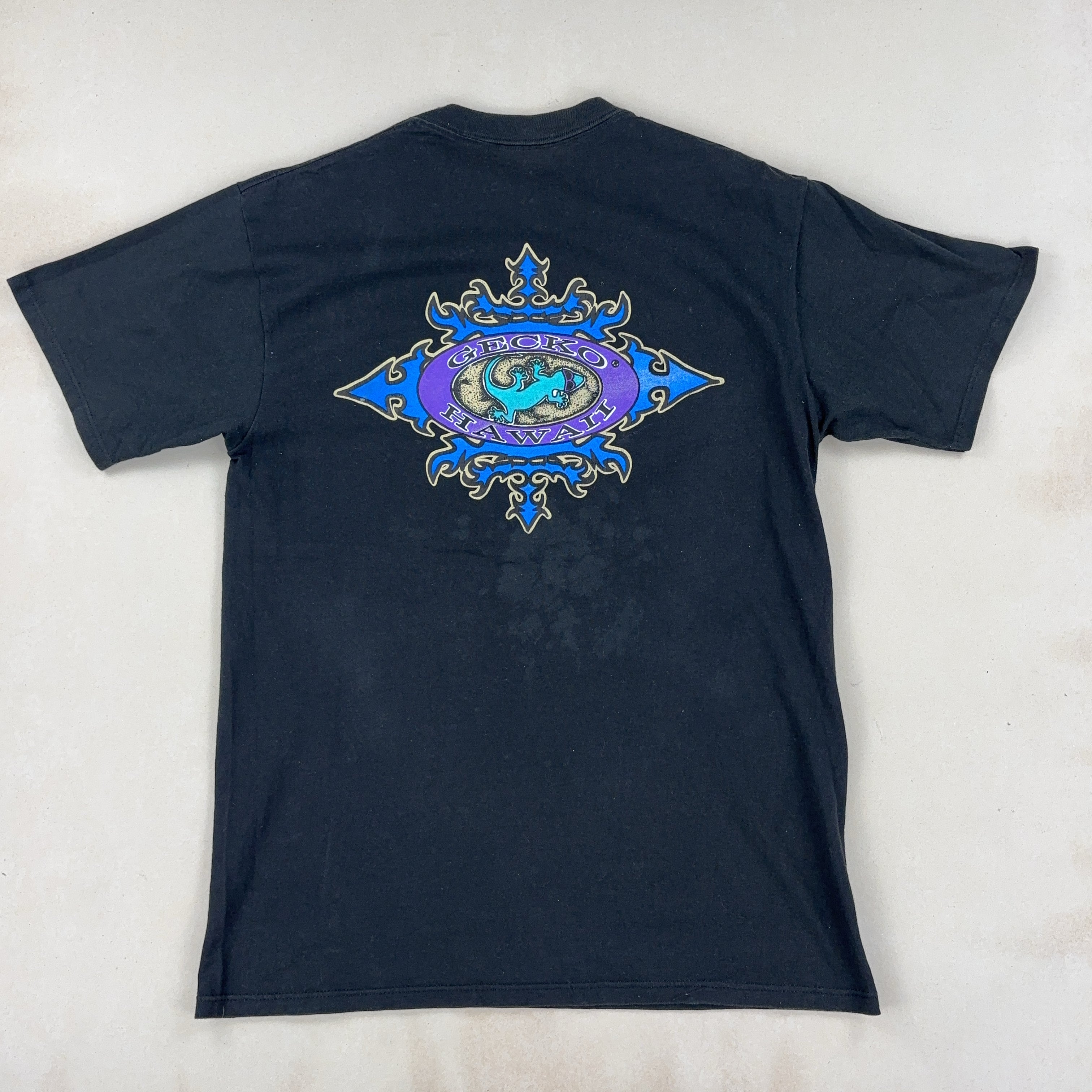 GRAPHIC BLACK TEE - LARGE