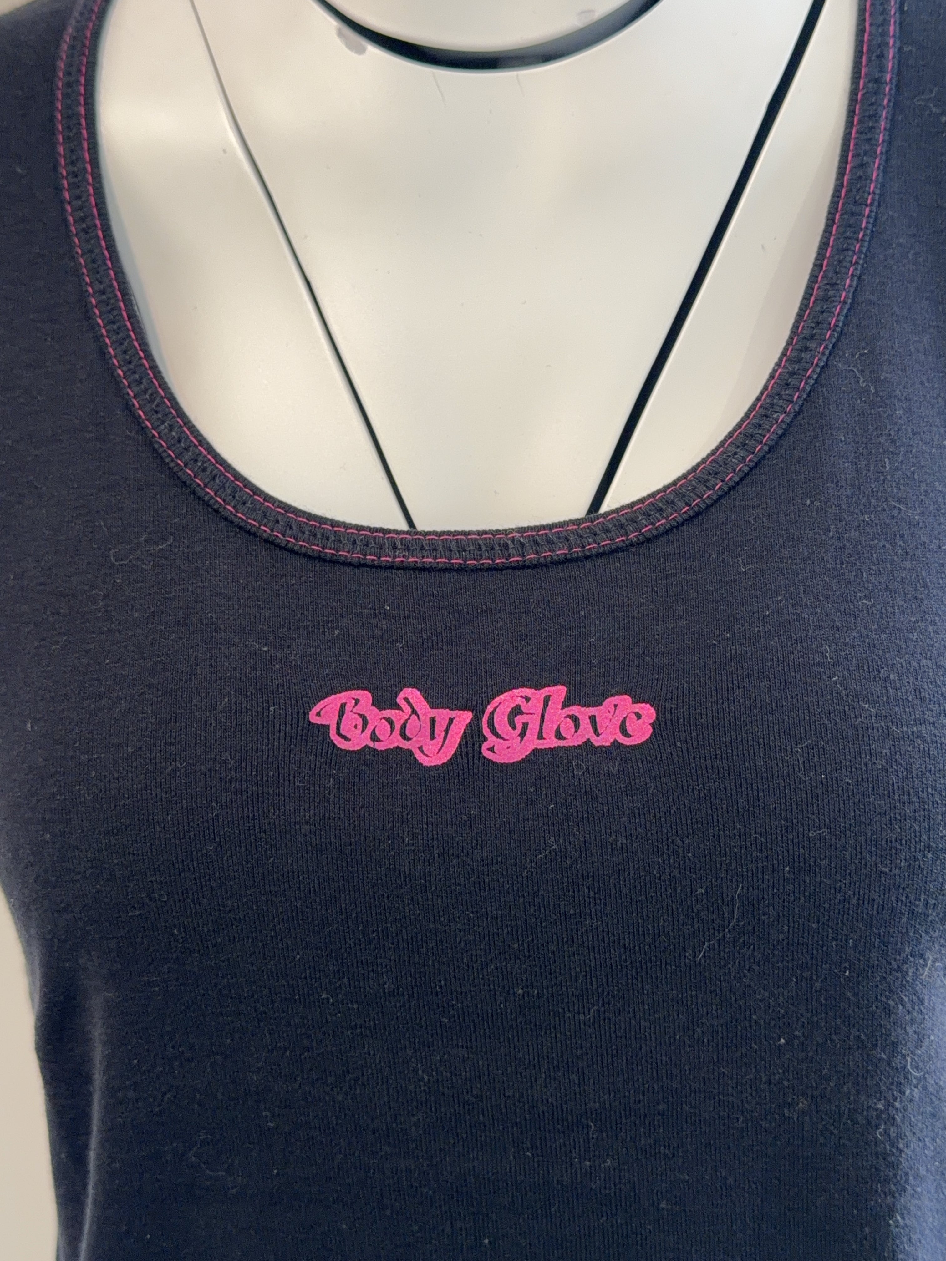 BODY GLOVE TEE - MEDIUM