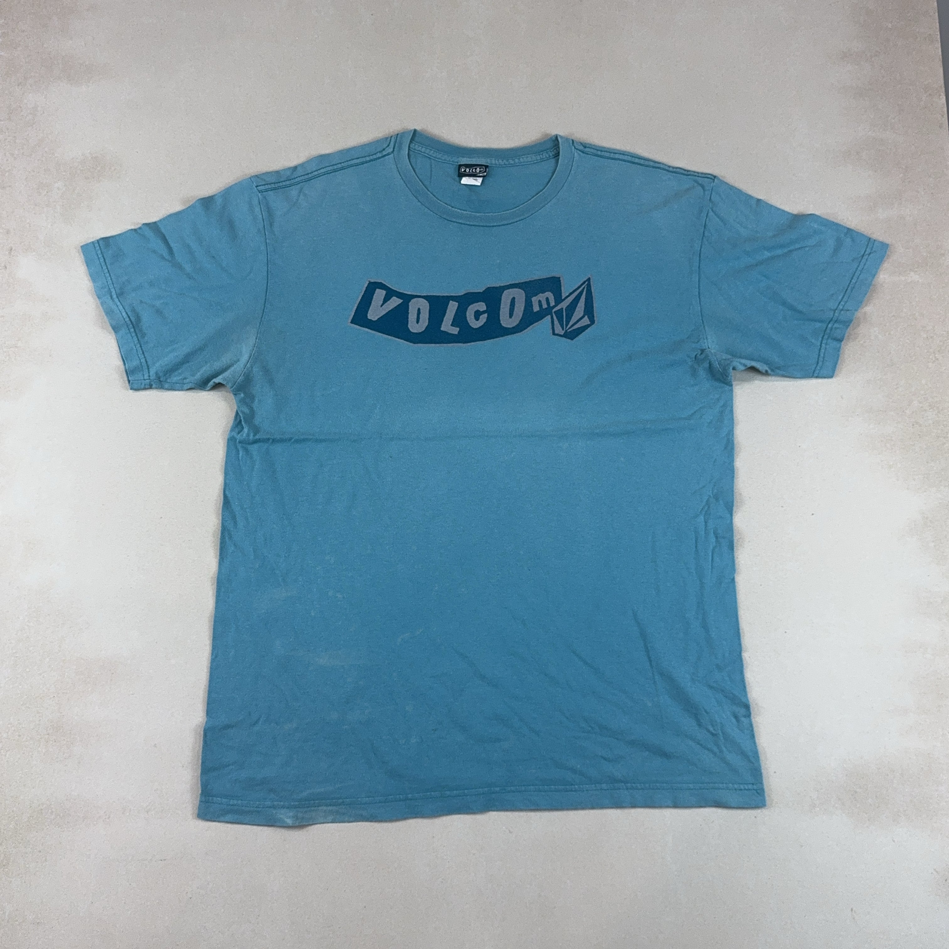 VOLCOM TEE - X LARGE
