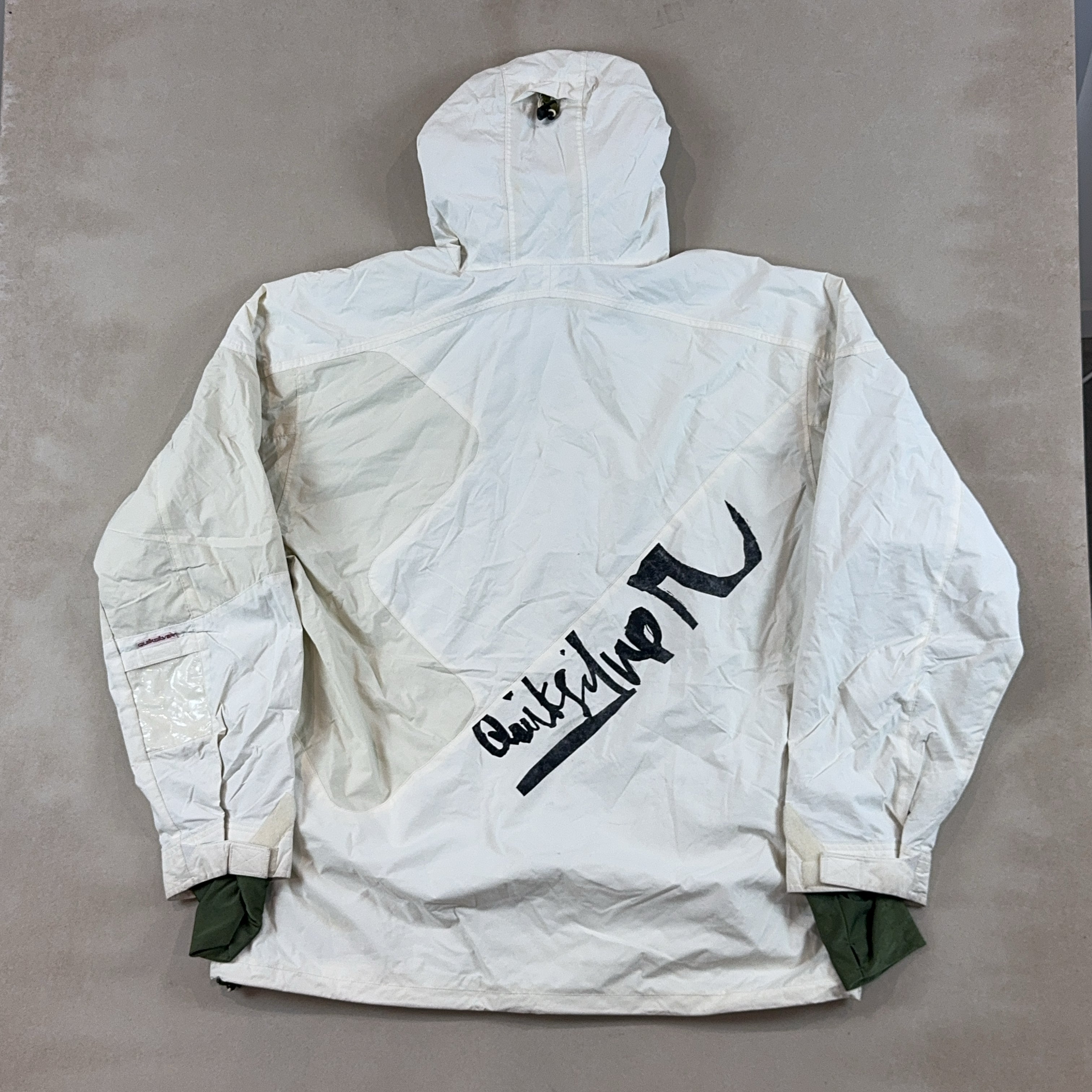 QUIKSILVER JACKET - X LARGE