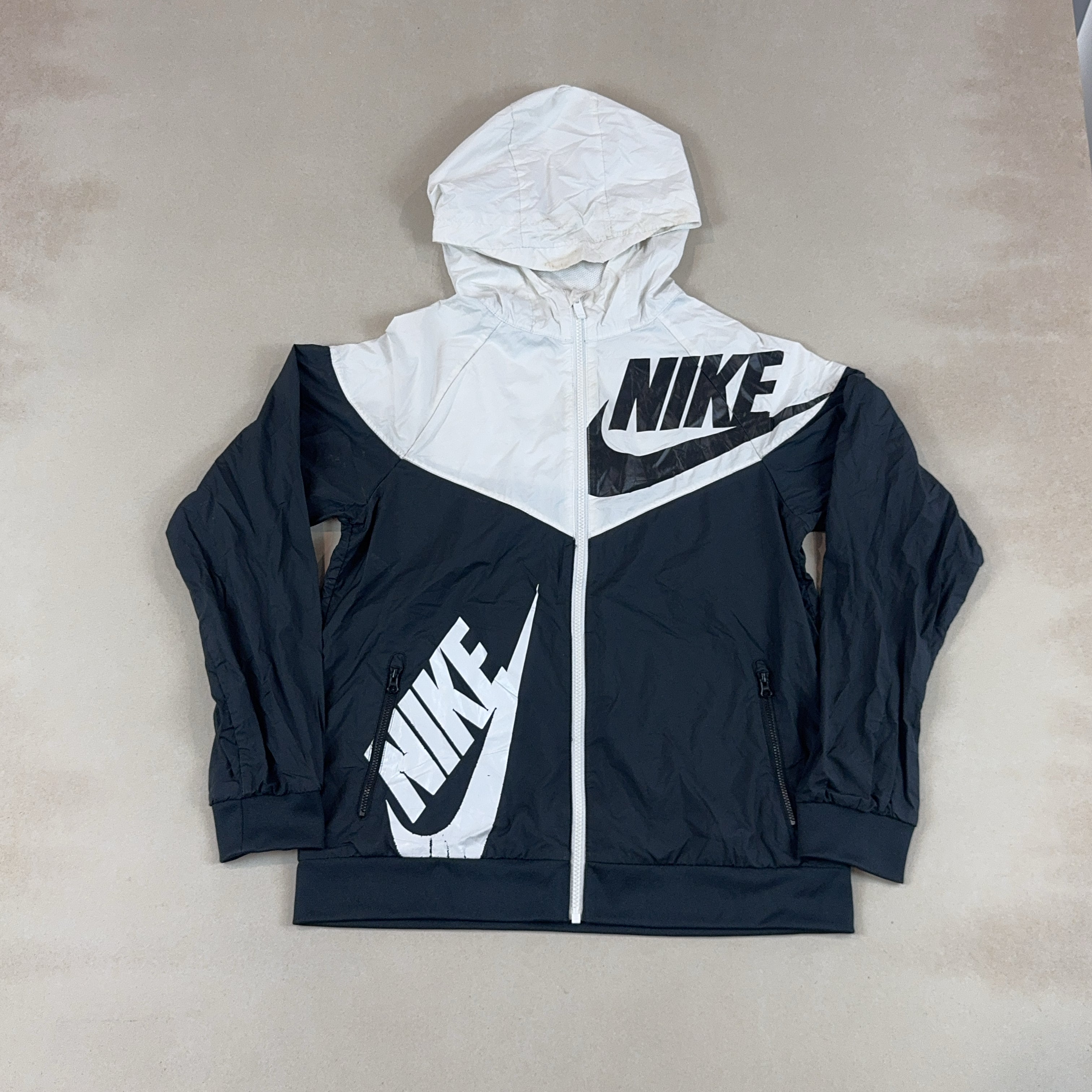 NIKE JACKET - SMALL