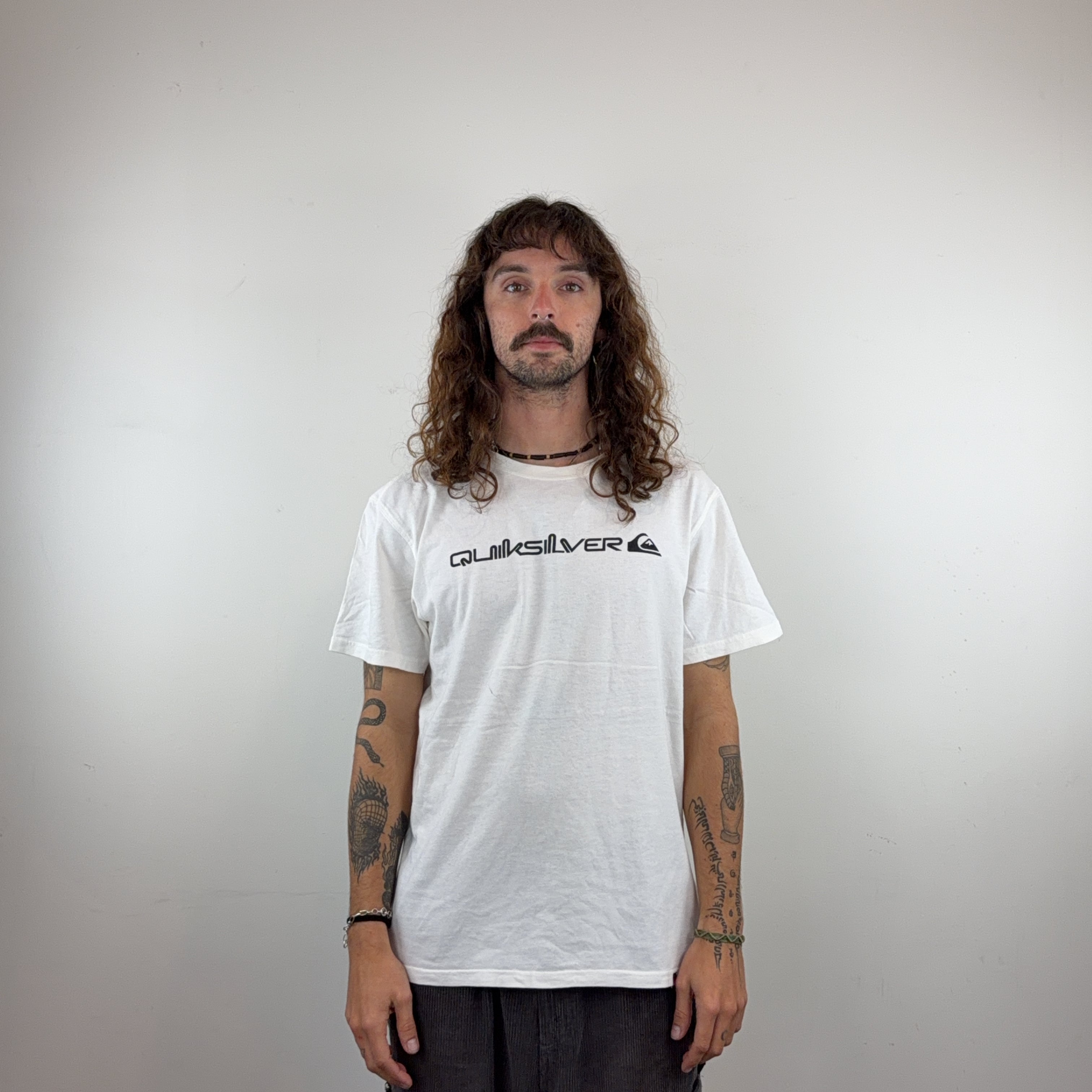 QUIKSILVER TEE - MEDIUM