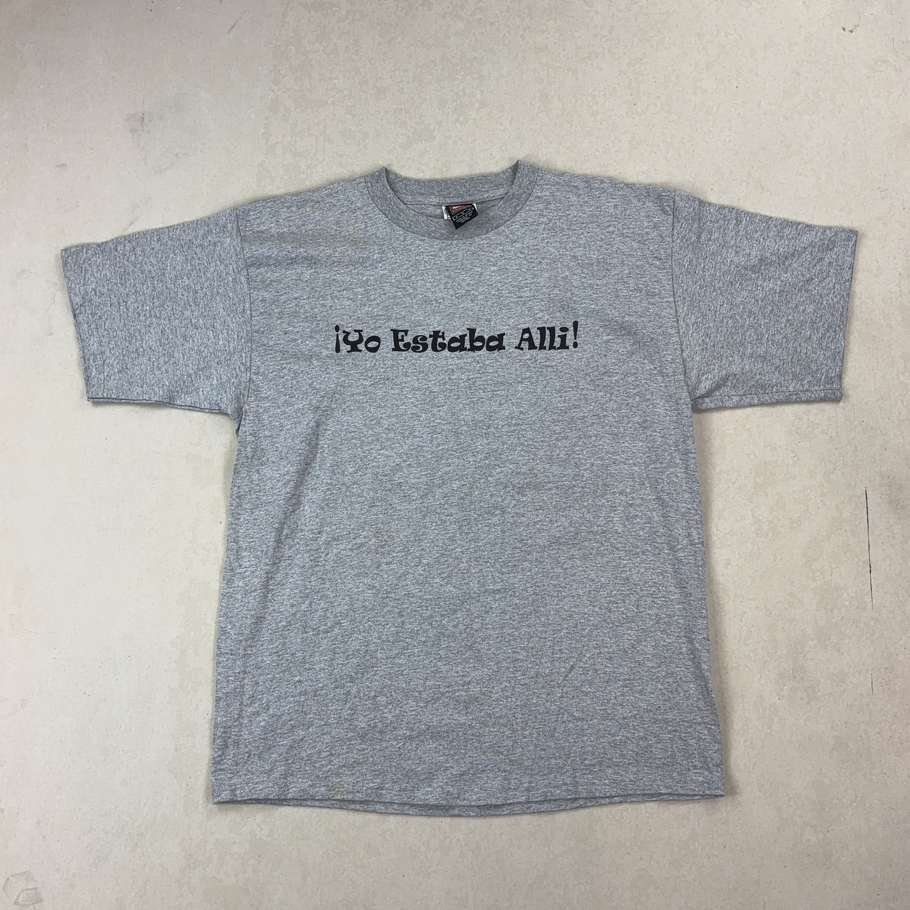 NIKE TEE - MEDIUM