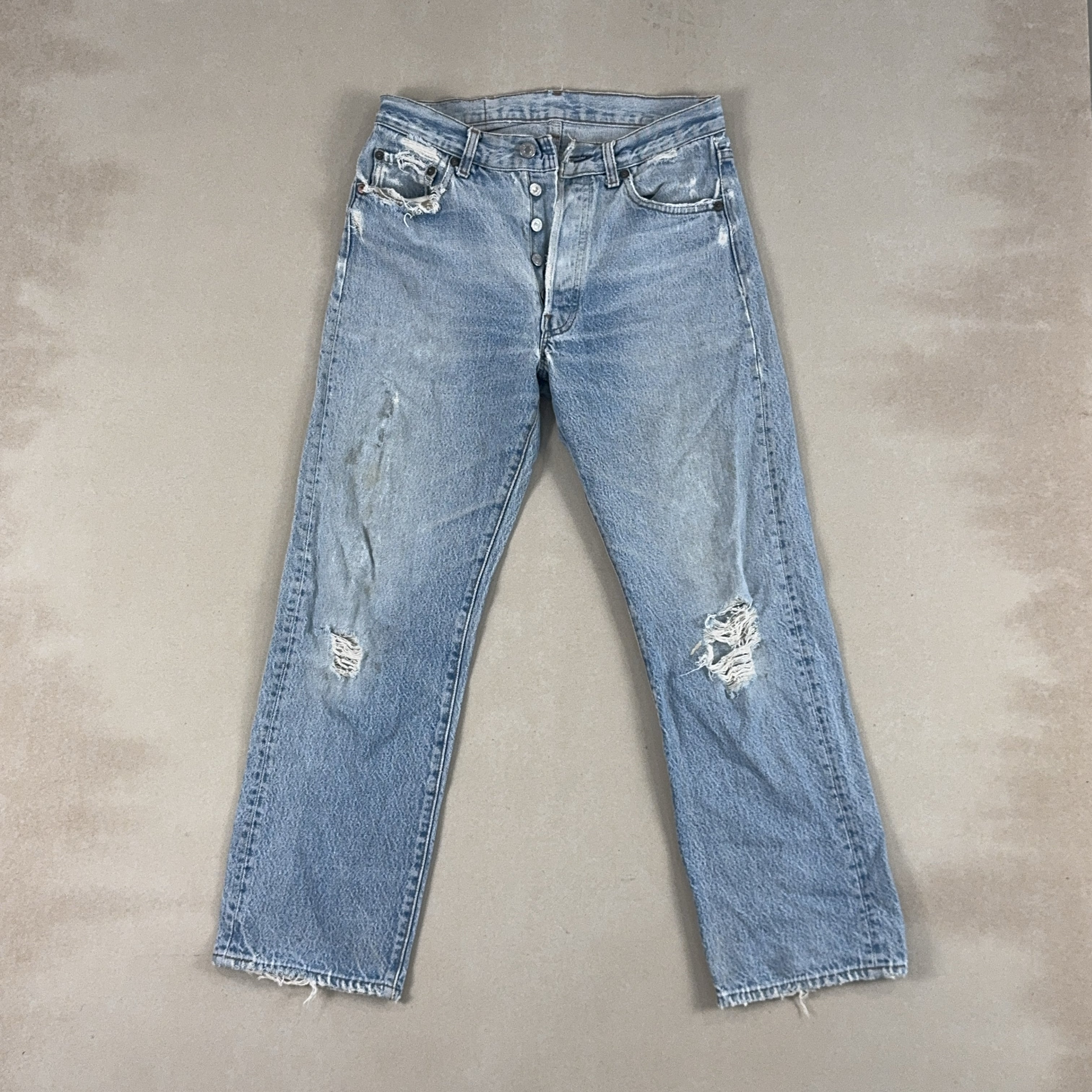 LEVI'S JEANS - LARGE