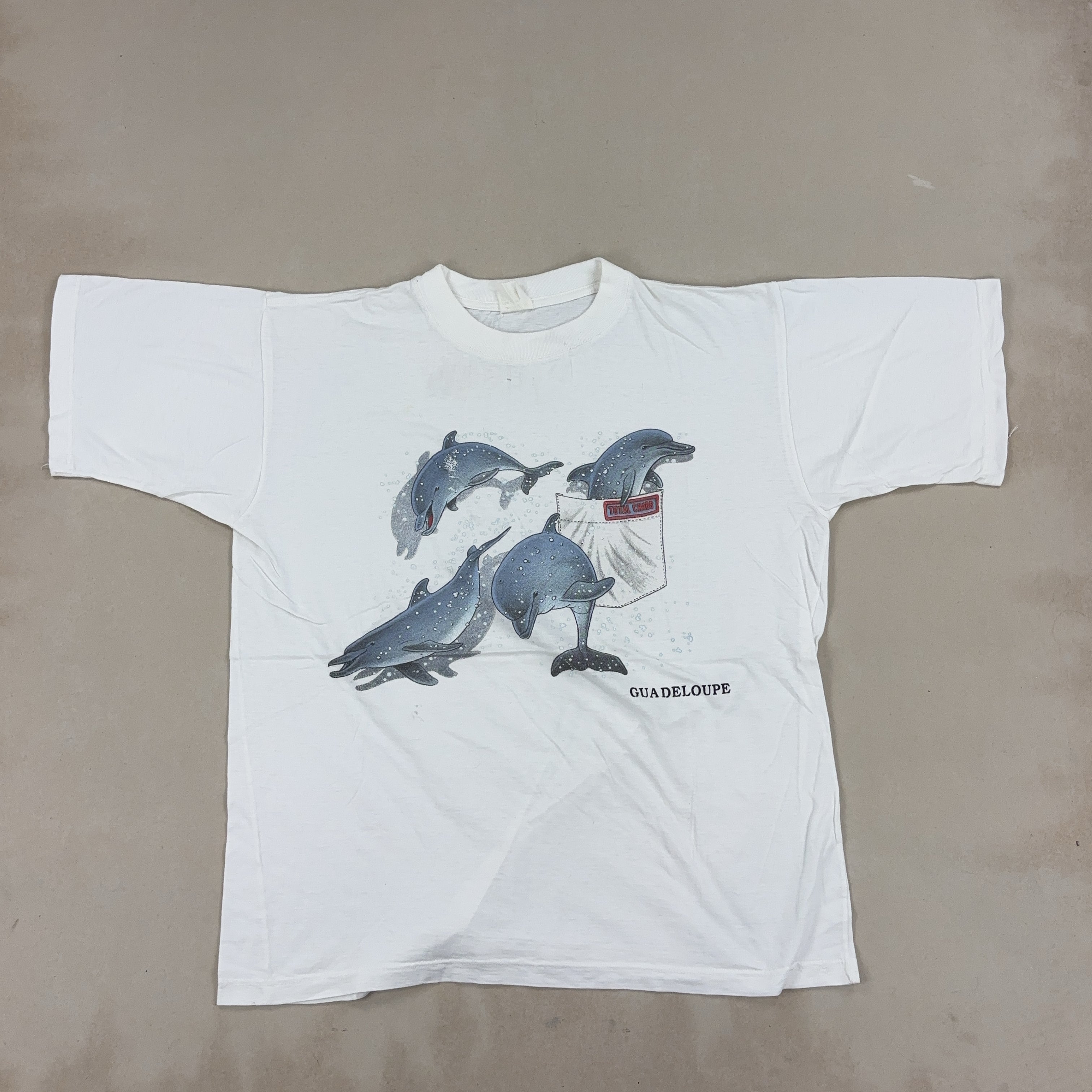 DOLPHIN GRAPHIC TEE TEE - MEDIUM