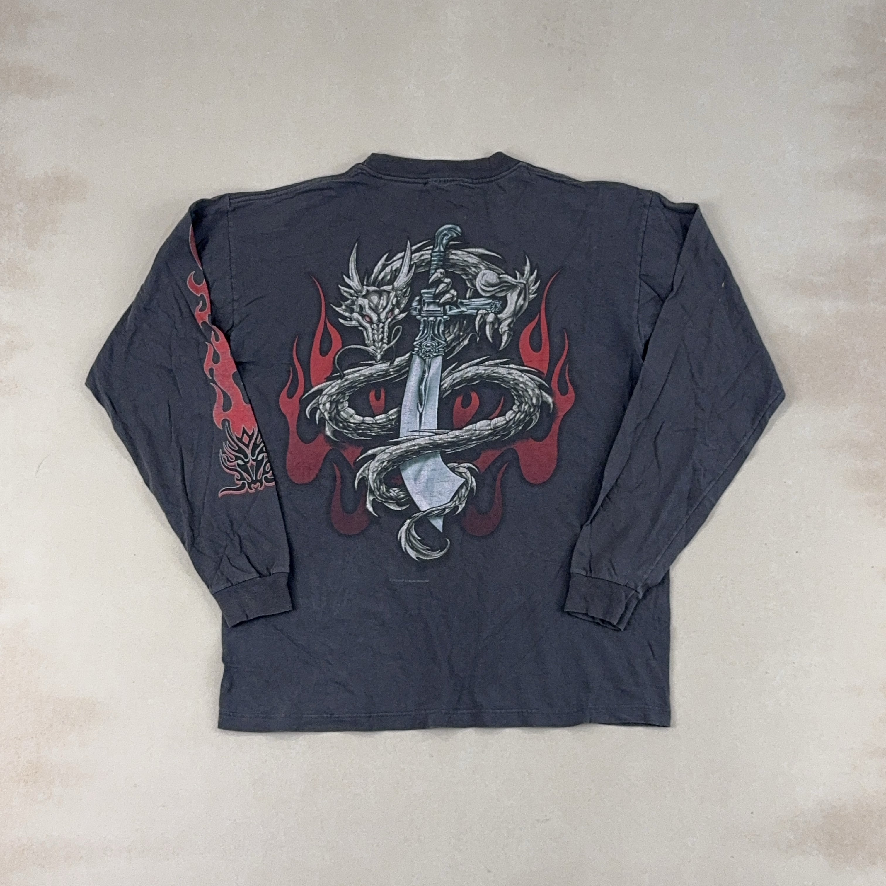 GRAPHIC LONG SLEEVE - MEDIUM
