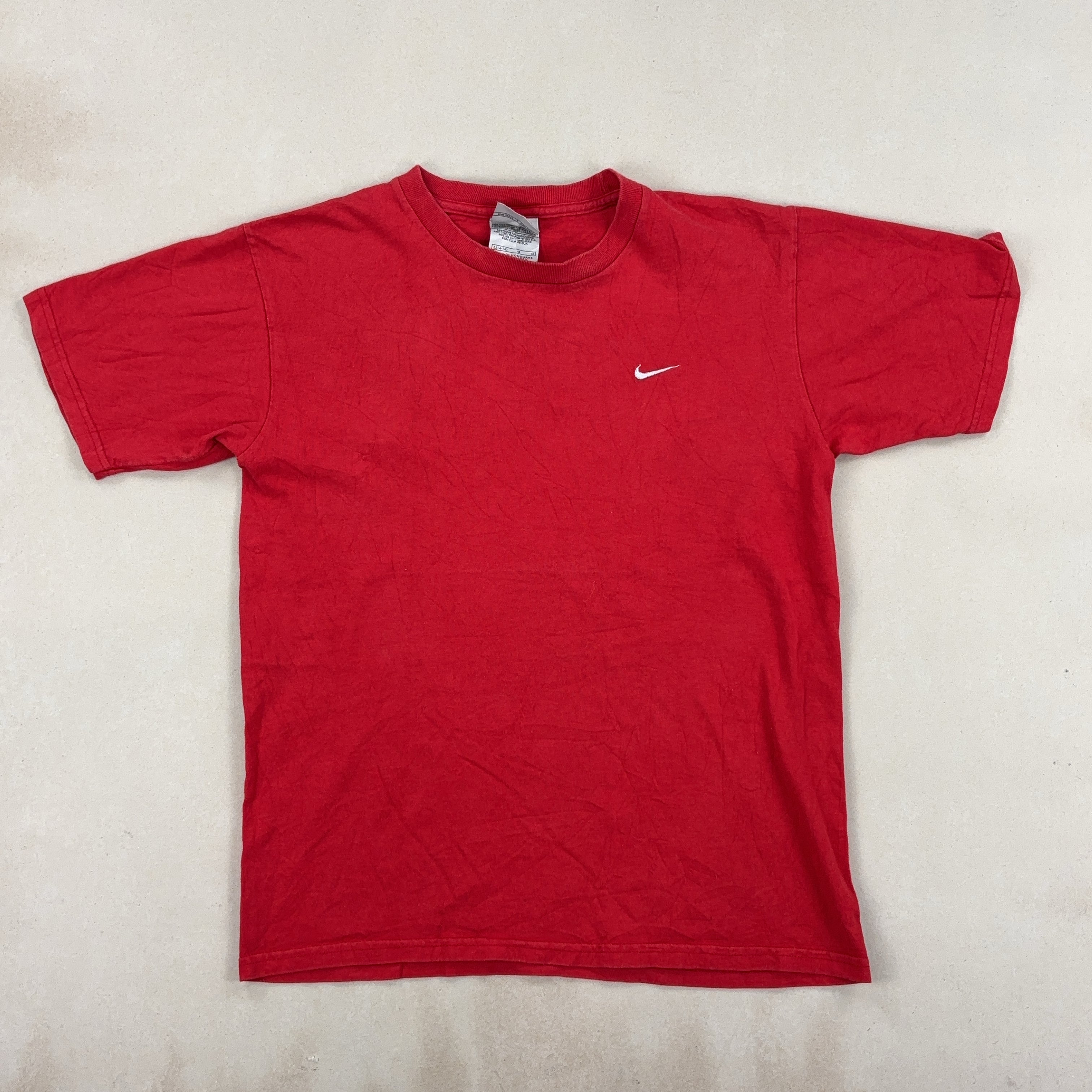 NIKE RED TEE - SMALL