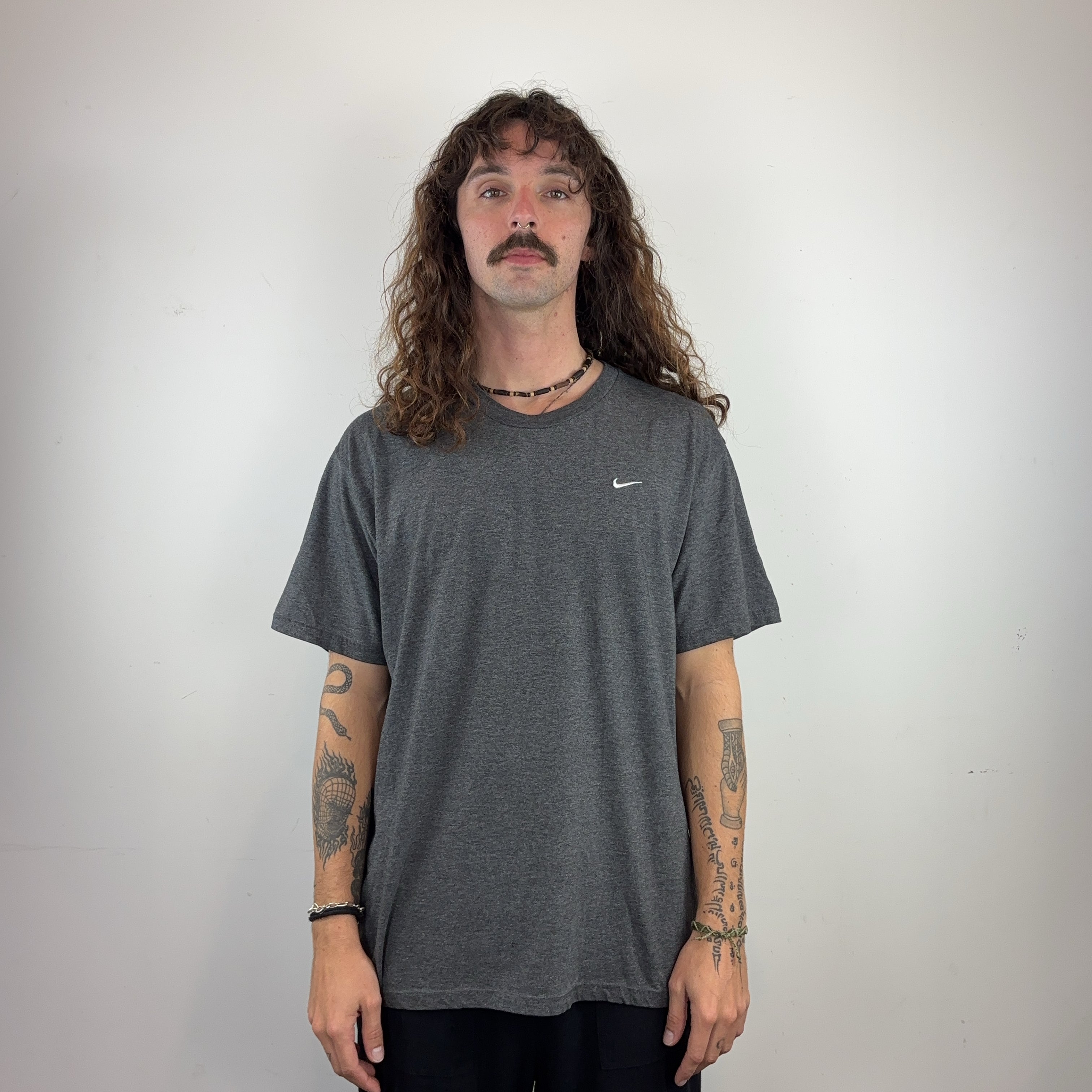 NIKE TEE - LARGE