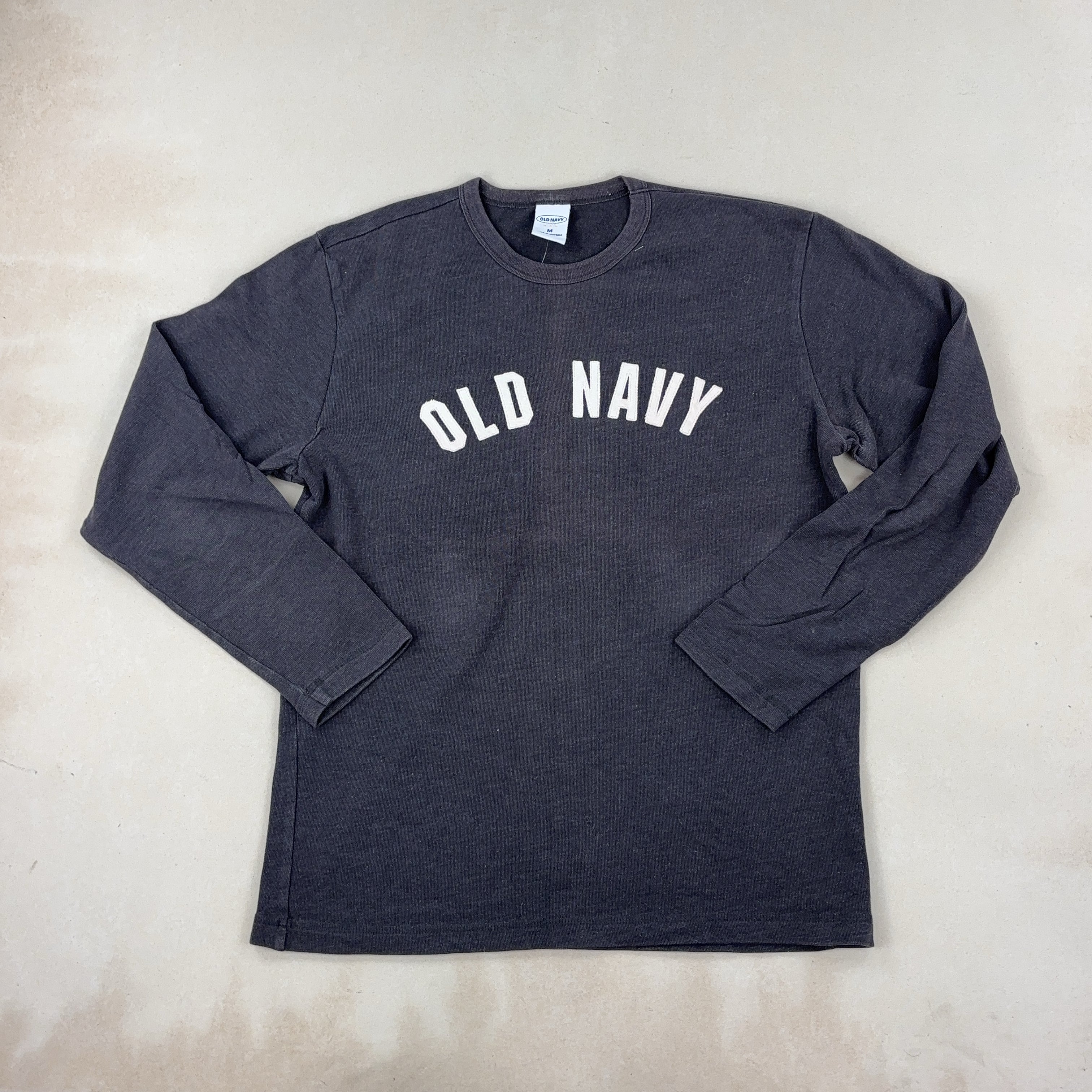 OLD NAVY LONG SLEEVE - MEDIUM