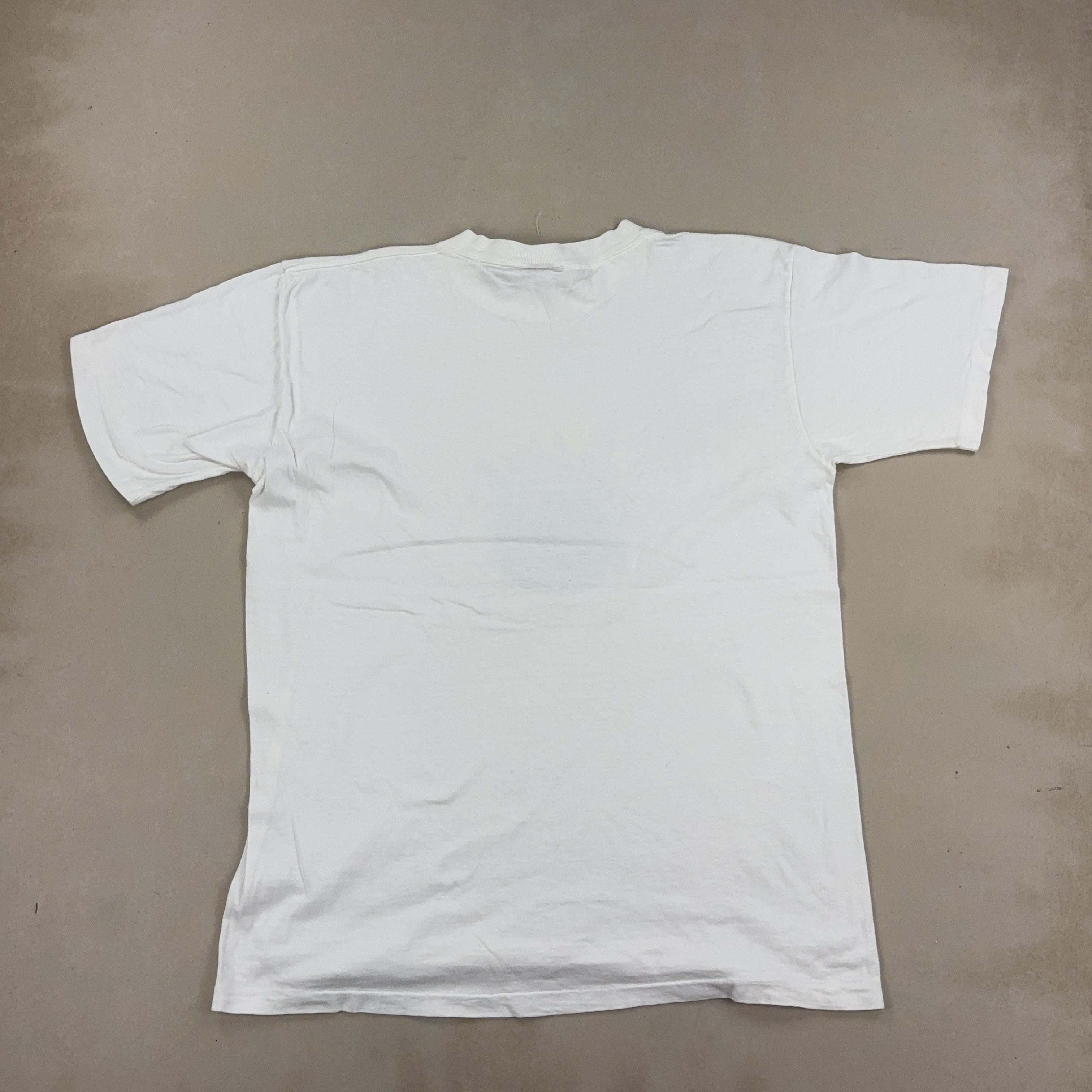 GRAPHIC WHITE TEE - X LARGE