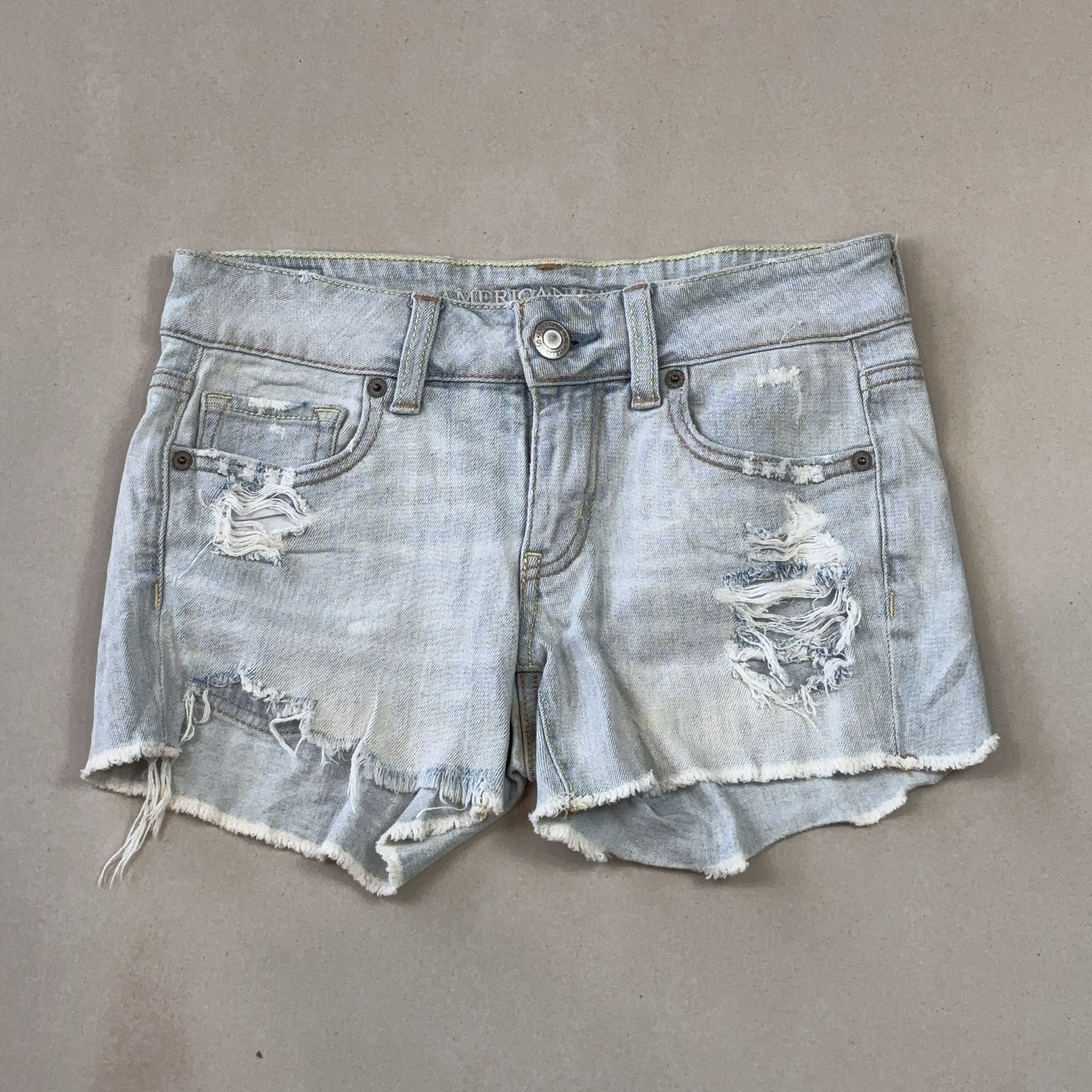 AMERICAN EAGLE OUTFITTERS SHORTS - SMALL