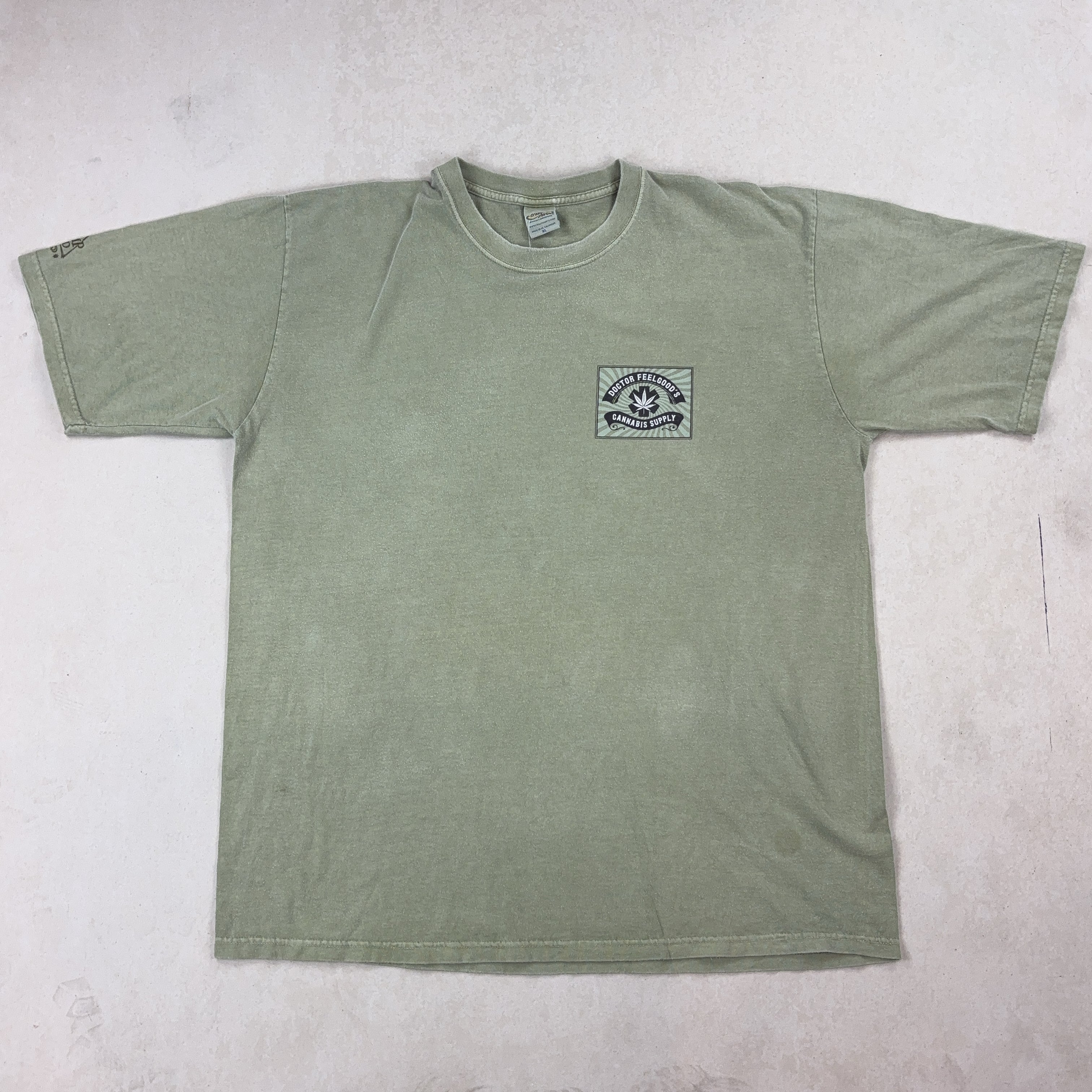GRAPHIC SAGE GREEN TEE - X LARGE