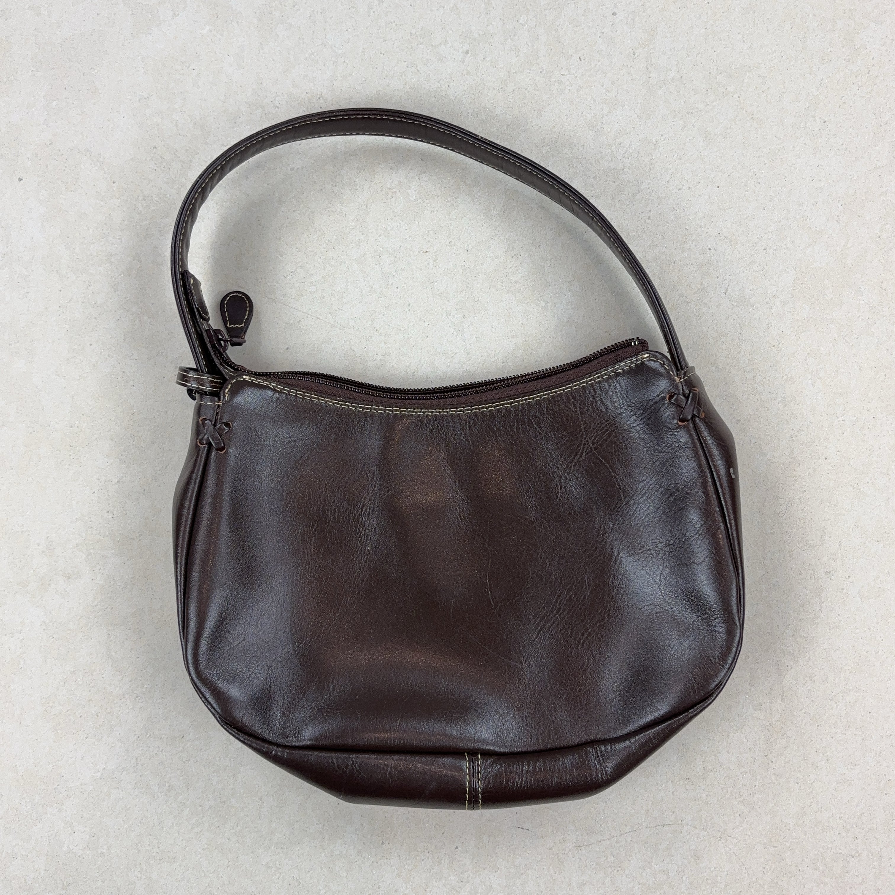 VINTAGE HANDBAG - MEDIUM