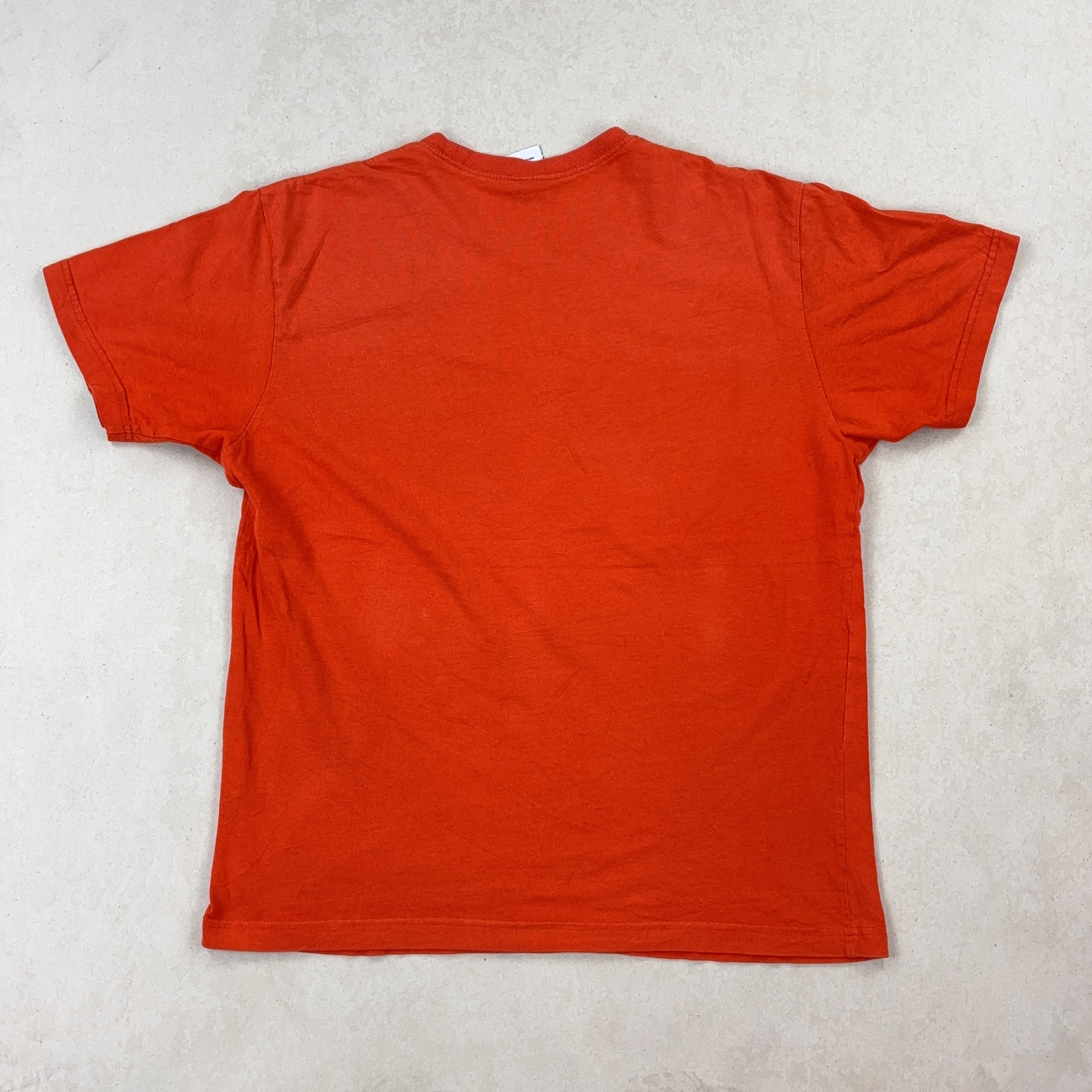 OLD NAVY GRAPHIC TEE - MEDIUM