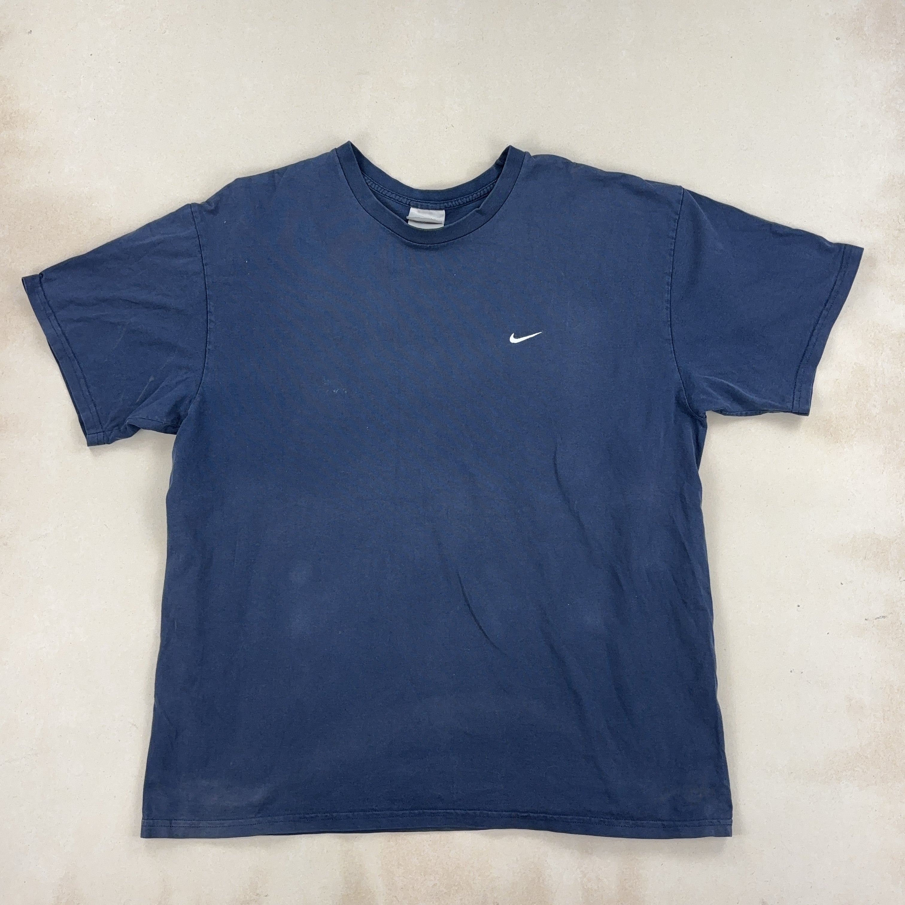 NIKE TEE - LARGE