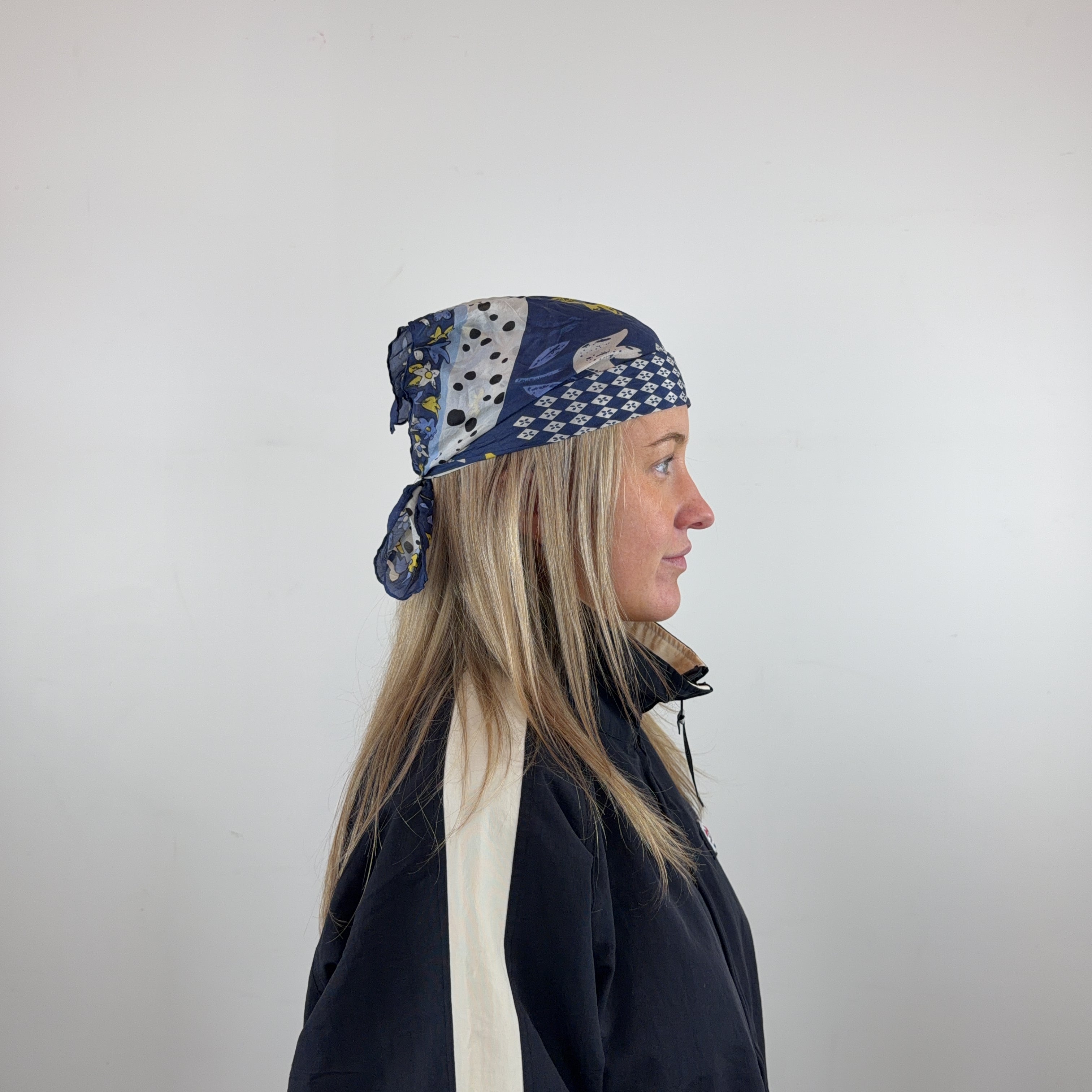 HEAD SCARF
