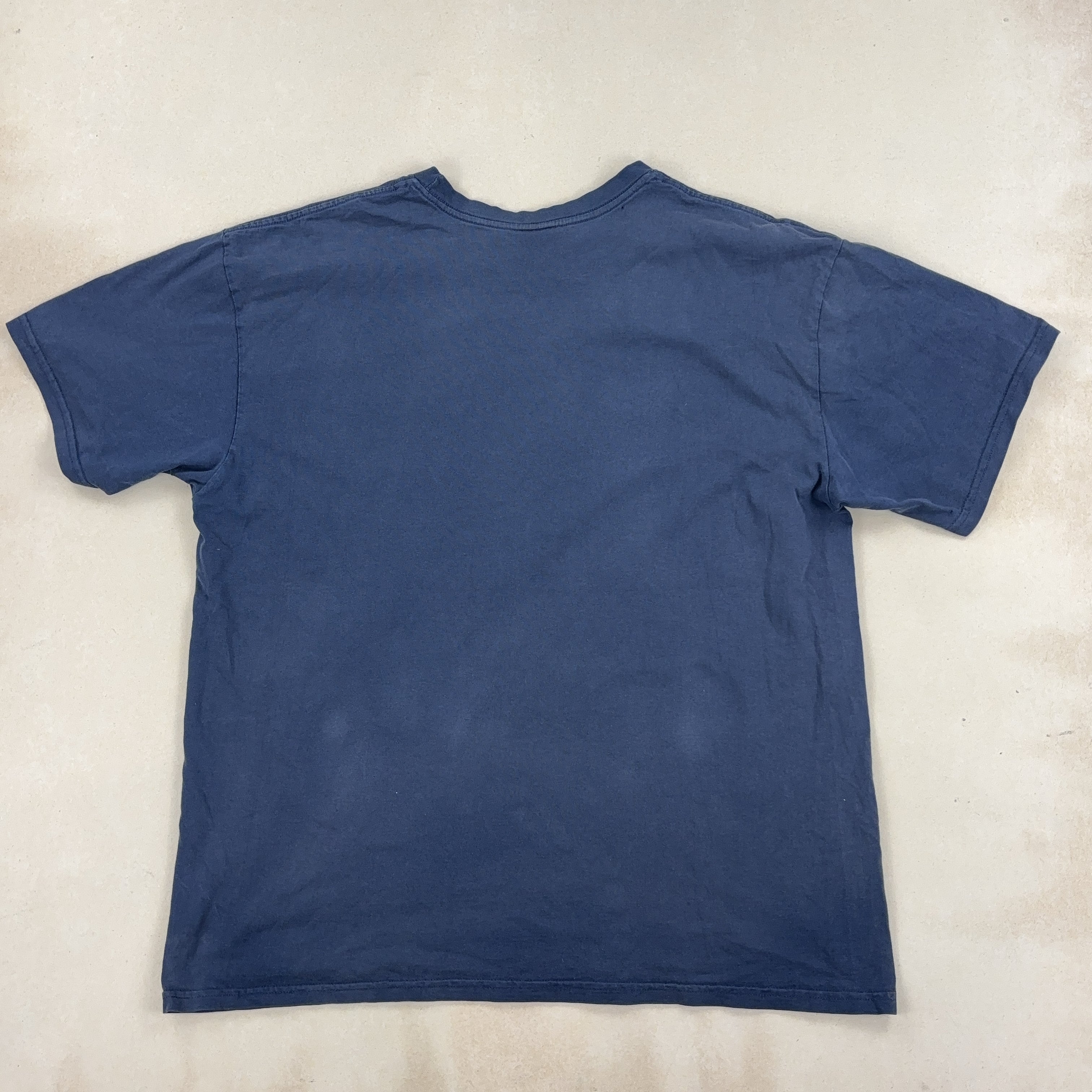 NIKE TEE - LARGE
